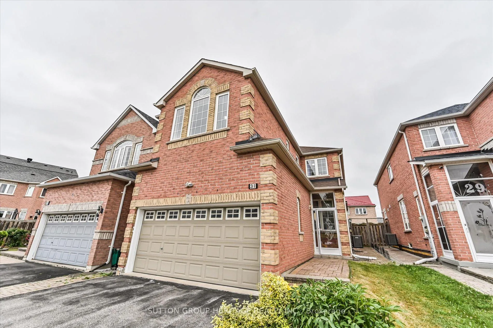 Photo 2 of 31 Thornton Street, Markham, Milliken Mills East — HOMEH