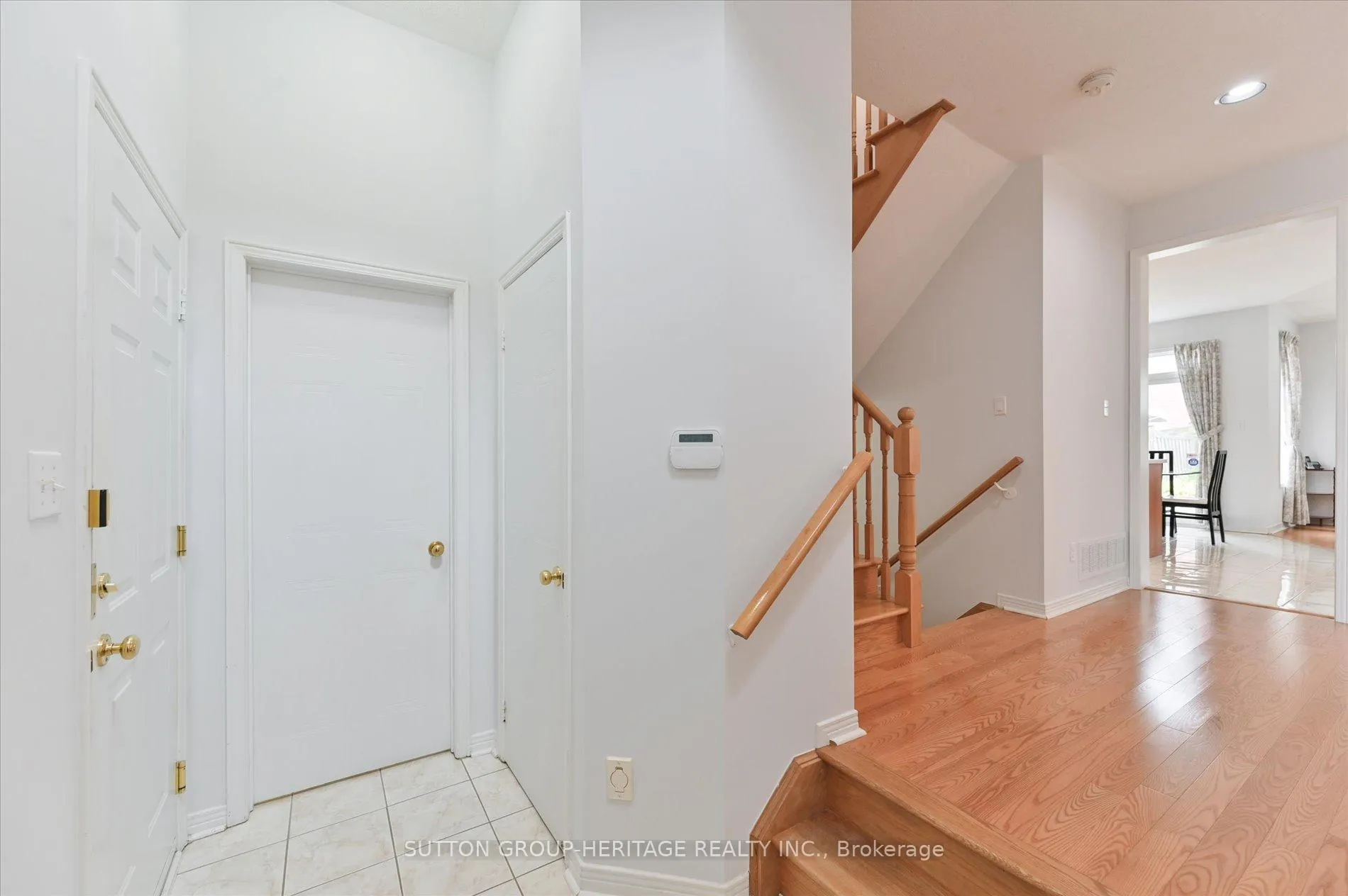 Photo 3 of 31 Thornton Street, Markham, Milliken Mills East — HOMEH