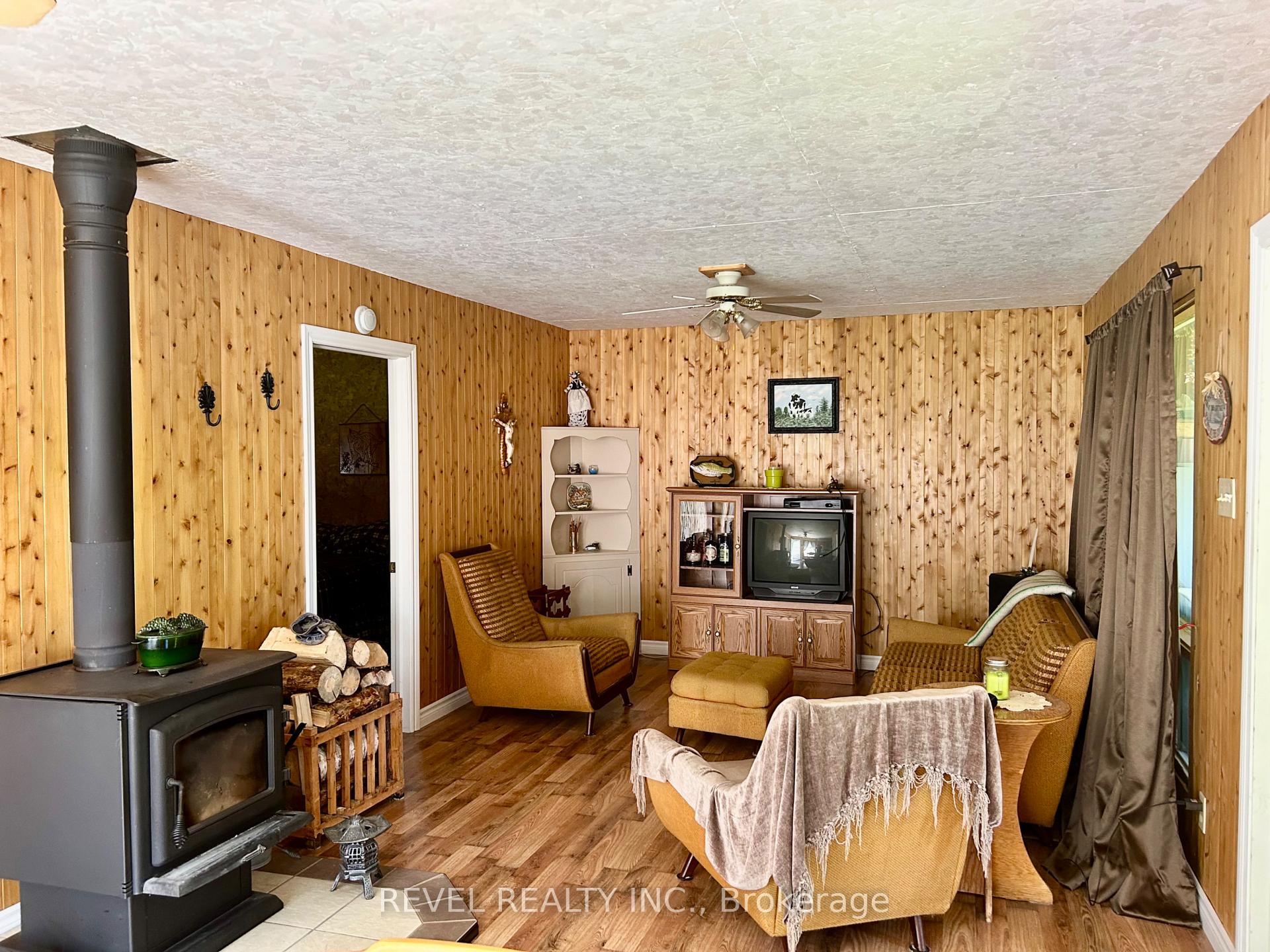 Photo 3 of 801 Lavoie Road, Kapuskasing — HOMEH