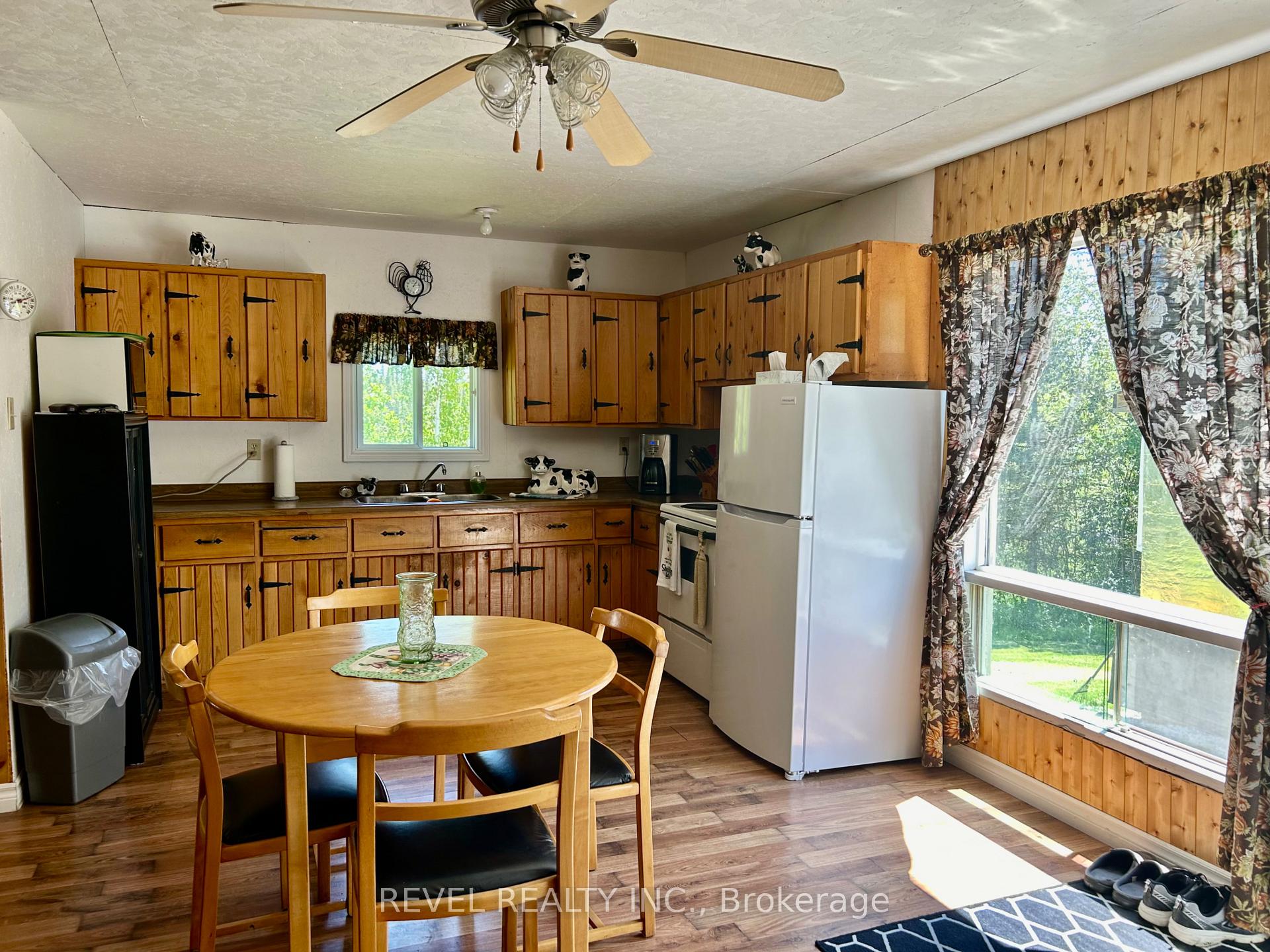 Photo 5 of 801 Lavoie Road, Kapuskasing — HOMEH