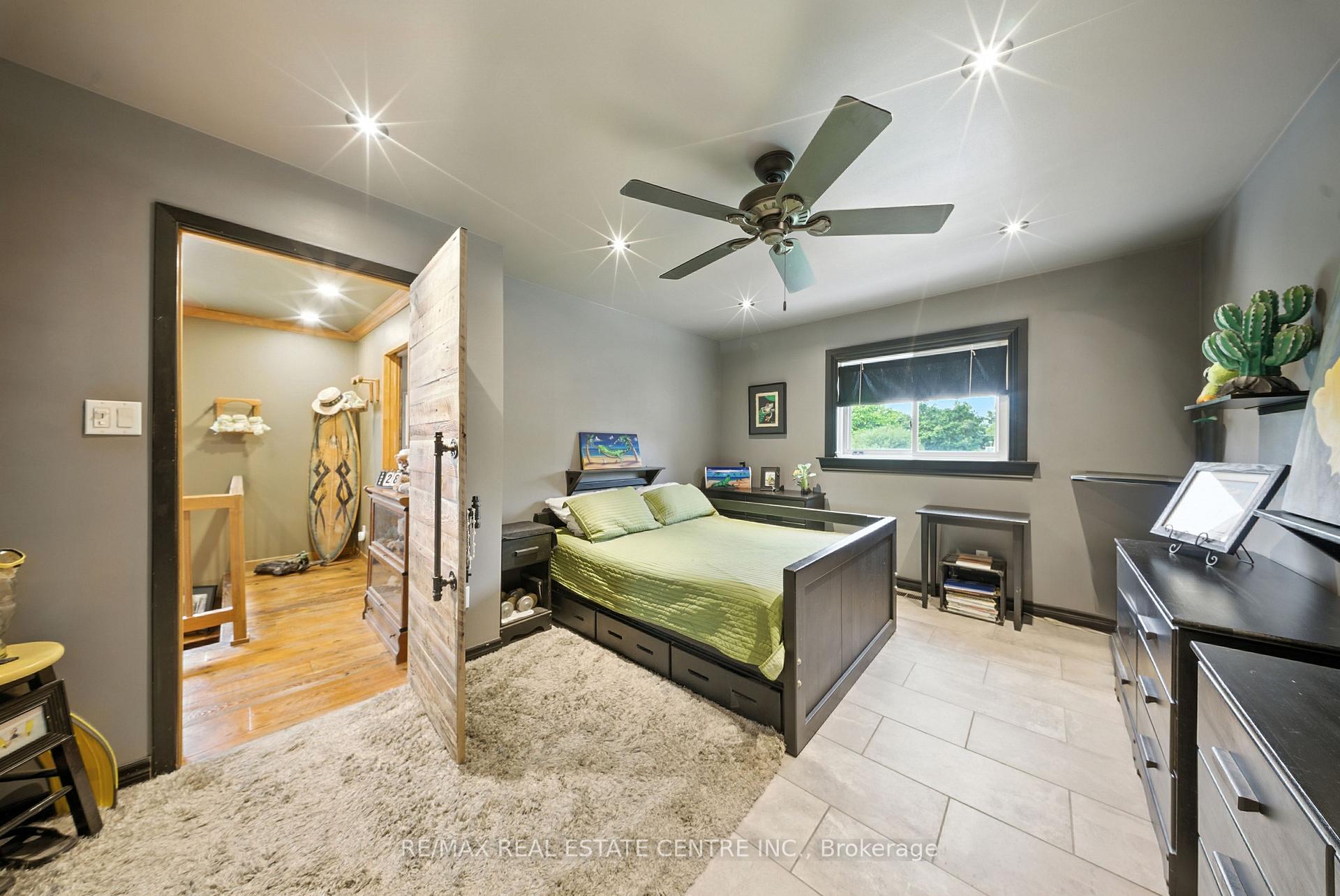 Photo 29 of 14 Royce Avenue, Brampton, Downtown Brampton — HOMEH
