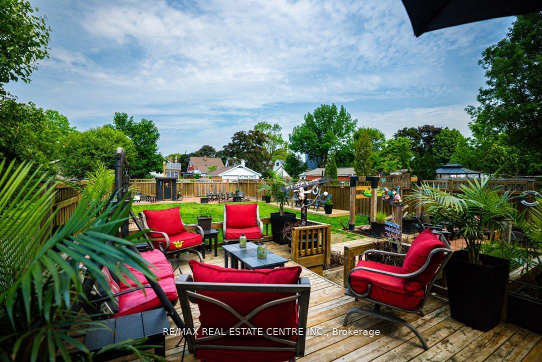 Photo 18 of 14 Royce Avenue, Brampton, Downtown Brampton — HOMEH