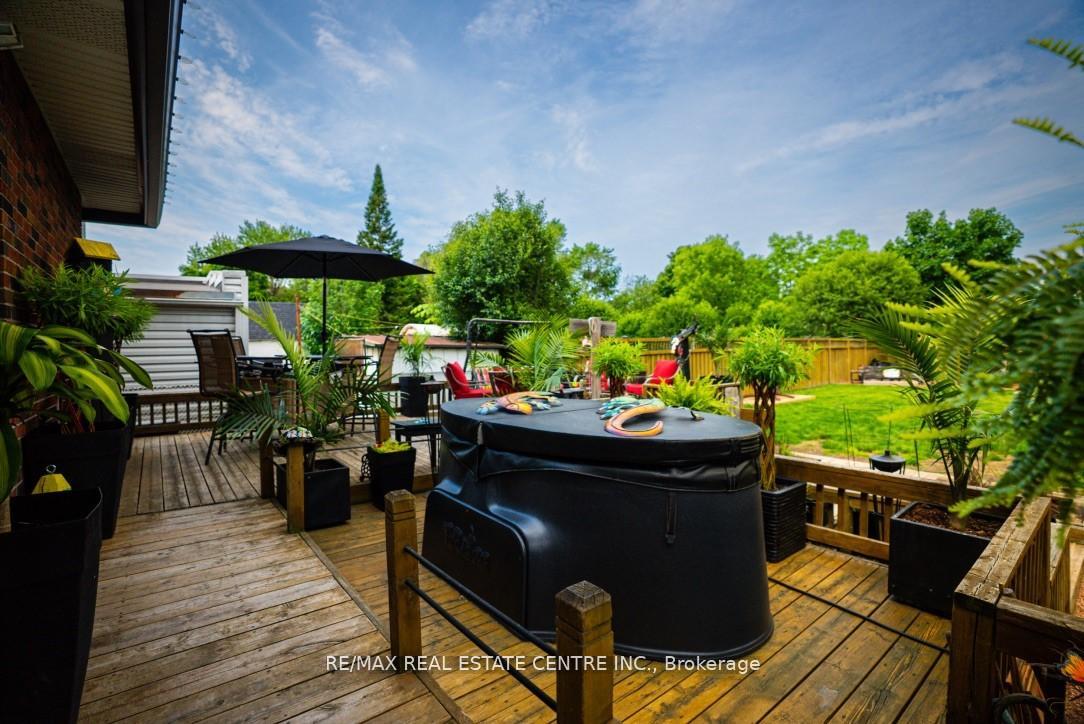 Photo 14 of 14 Royce Avenue, Brampton, Downtown Brampton — HOMEH