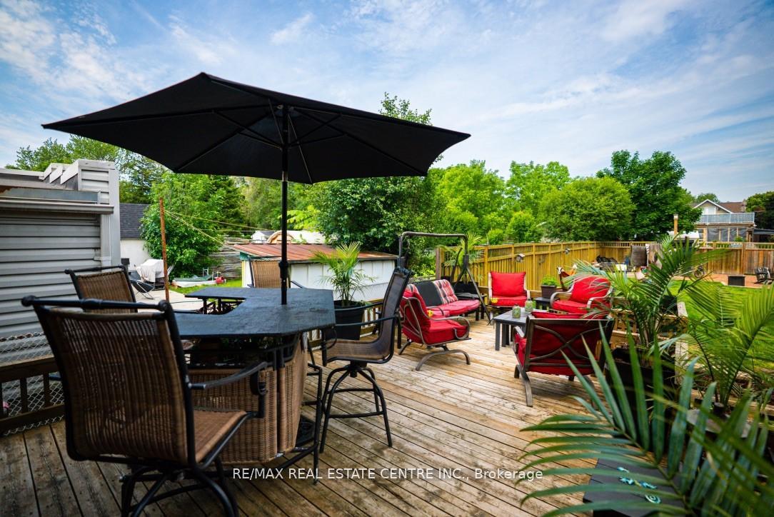 Photo 9 of 14 Royce Avenue, Brampton, Downtown Brampton — HOMEH