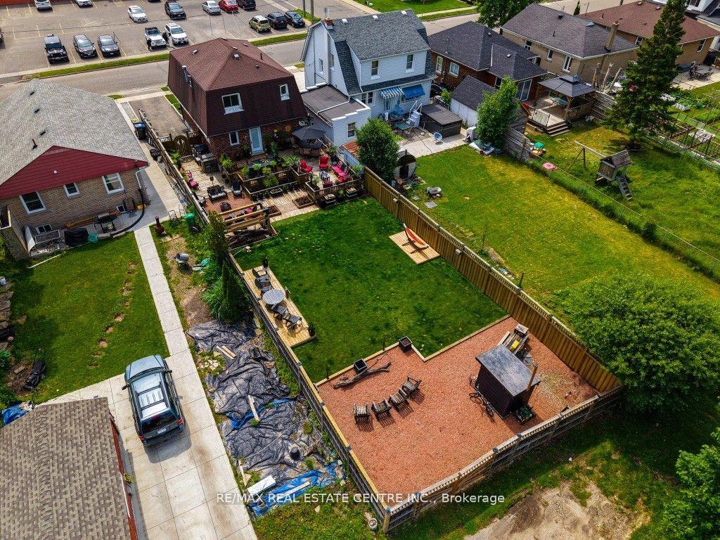 Photo 30 of 14 Royce Avenue, Brampton, Downtown Brampton — HOMEH