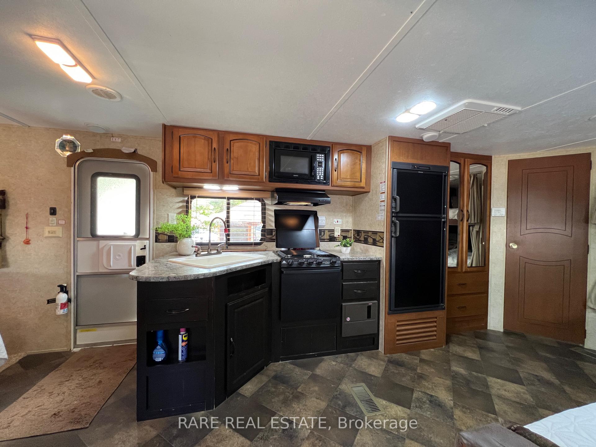 Photo 8 of 75 Bells Park Road, Wasaga Beach — HOMEH