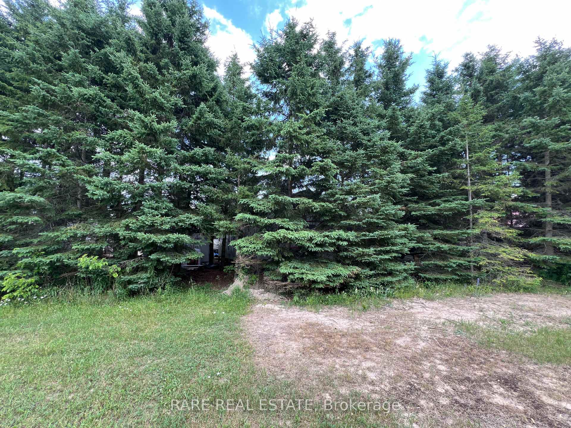 Photo 32 of 75 Bells Park Road, Wasaga Beach — HOMEH
