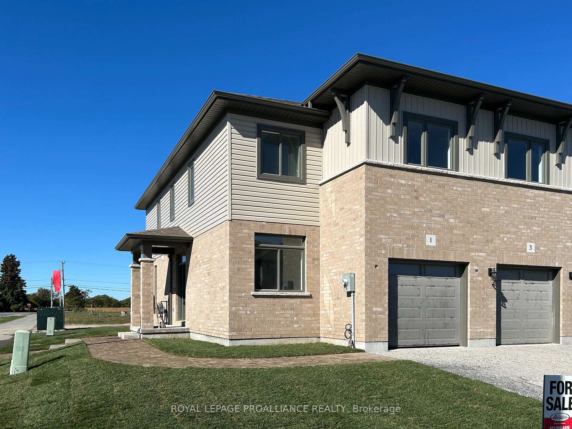 Front of 1 Otonabee Street