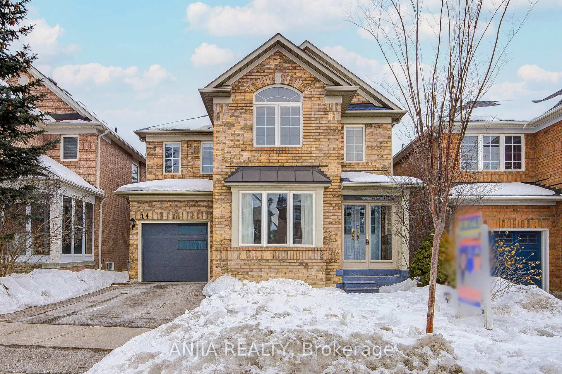 Photo 1 of 14 Castlemore Avenue, Markham, Berczy — HOMEH