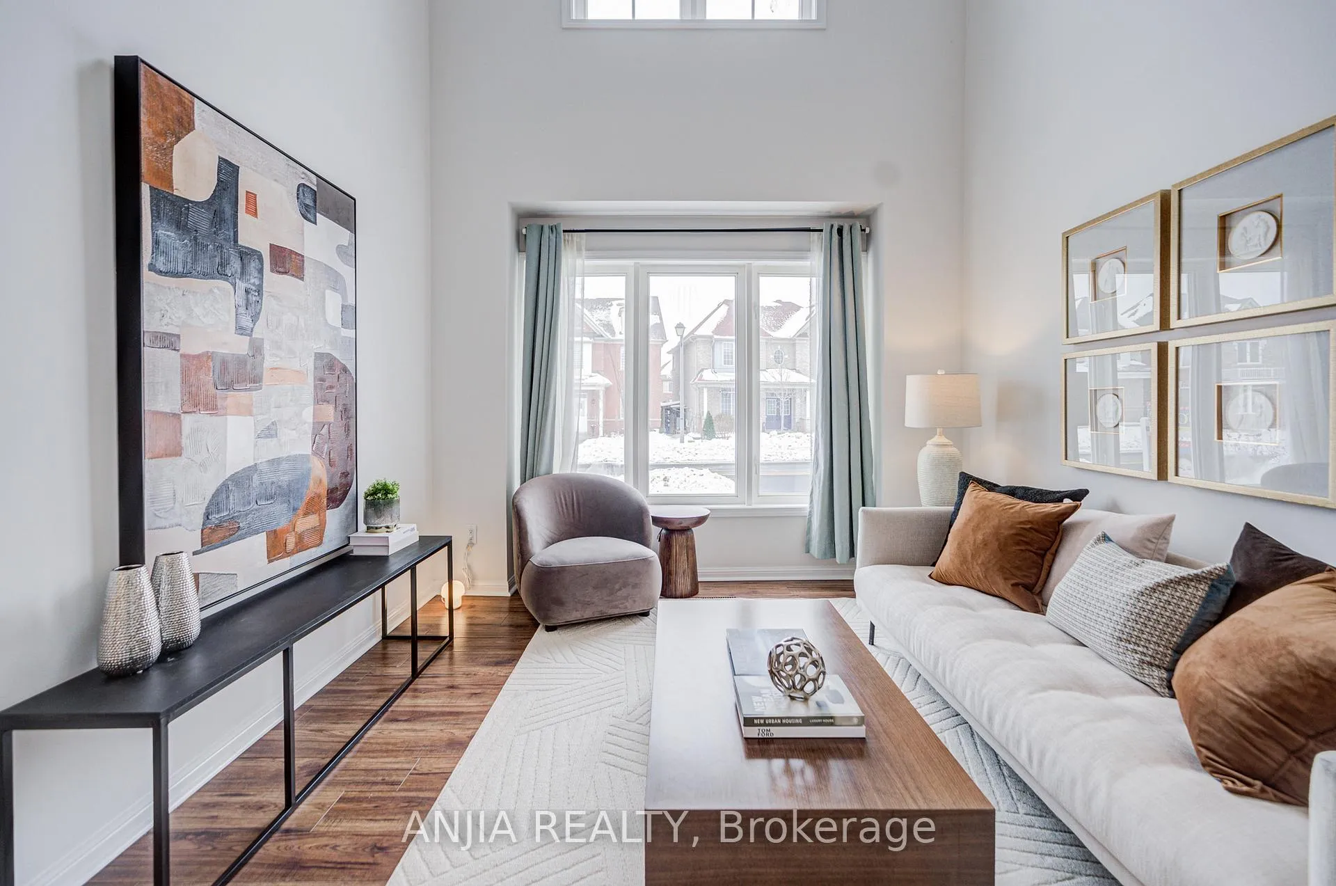 Photo 6 of 14 Castlemore Avenue, Markham, Berczy — HOMEH