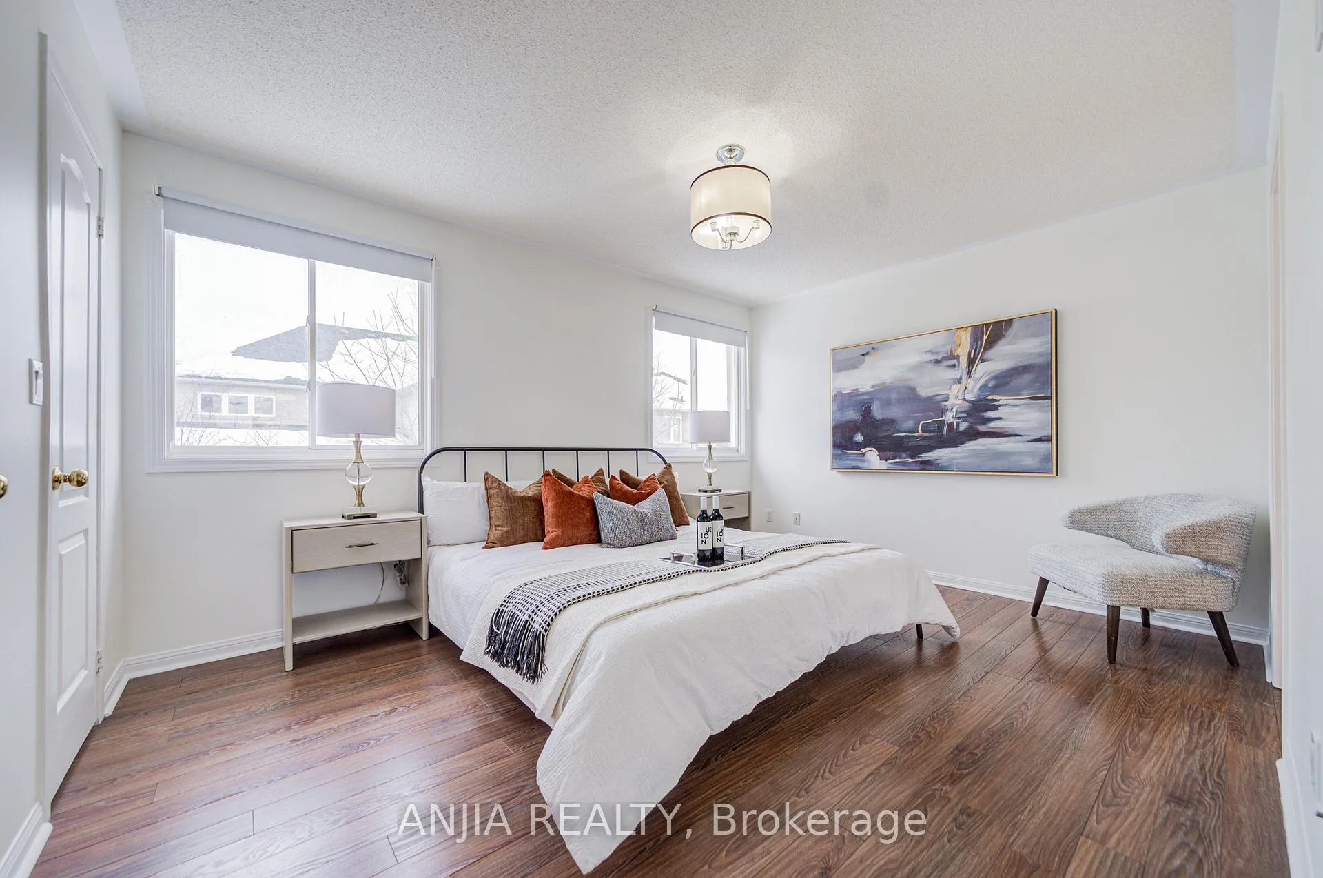Photo 16 of 14 Castlemore Avenue, Markham, Berczy — HOMEH