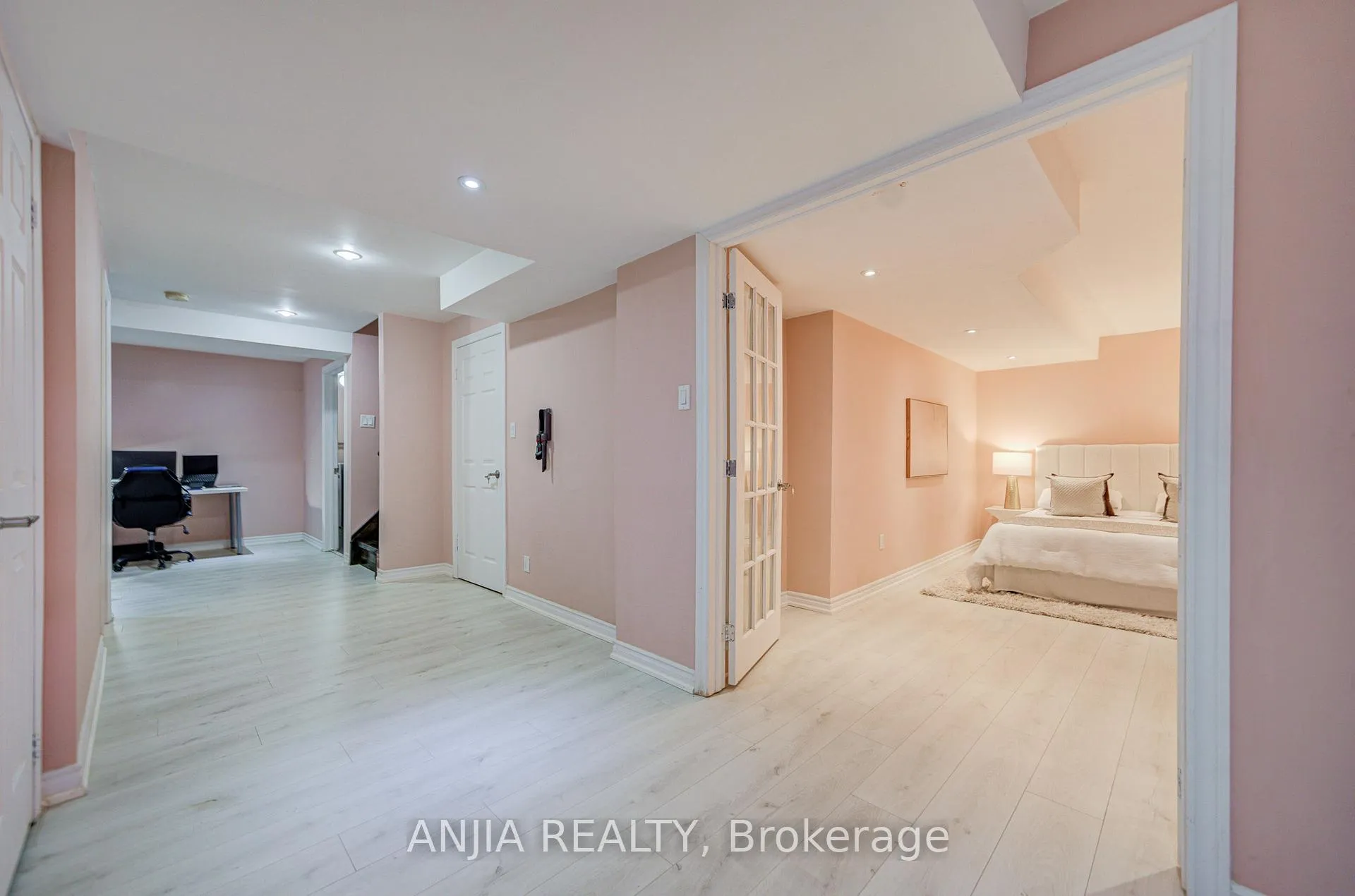 Photo 25 of 14 Castlemore Avenue, Markham, Berczy — HOMEH