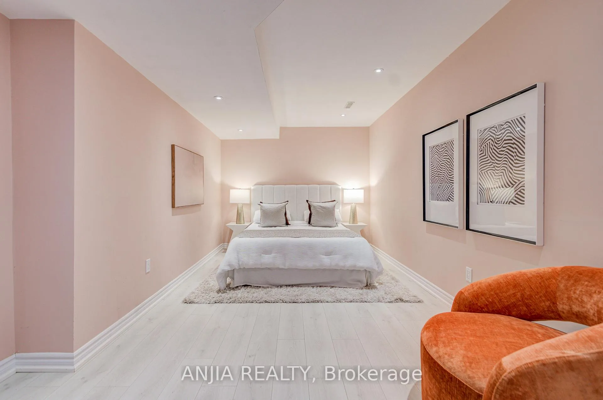 Photo 26 of 14 Castlemore Avenue, Markham, Berczy — HOMEH