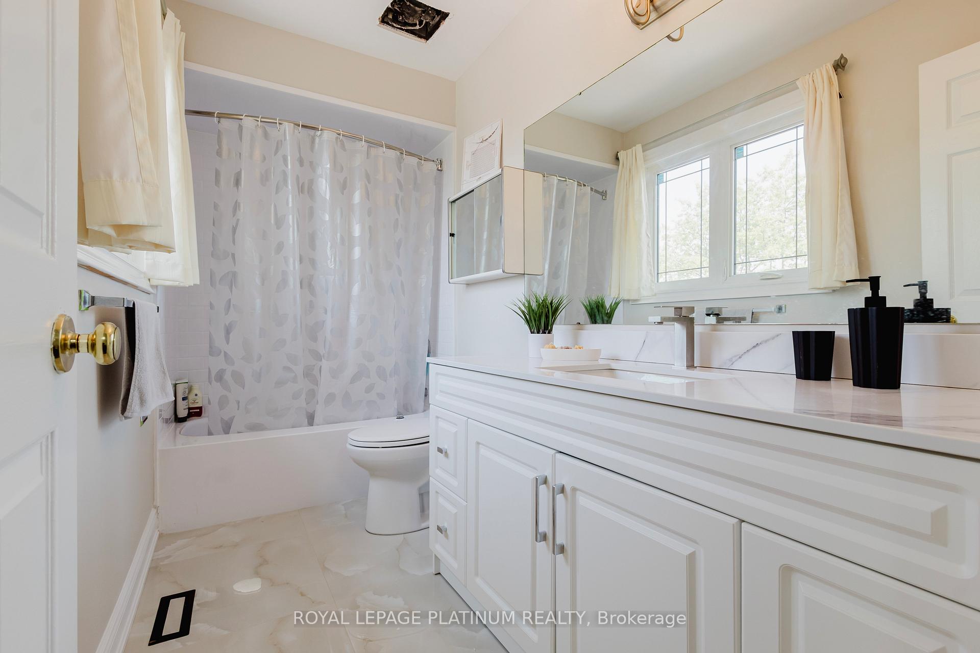 Photo 29 of 4 Burwash Court, Brampton, Heart Lake West — HOMEH