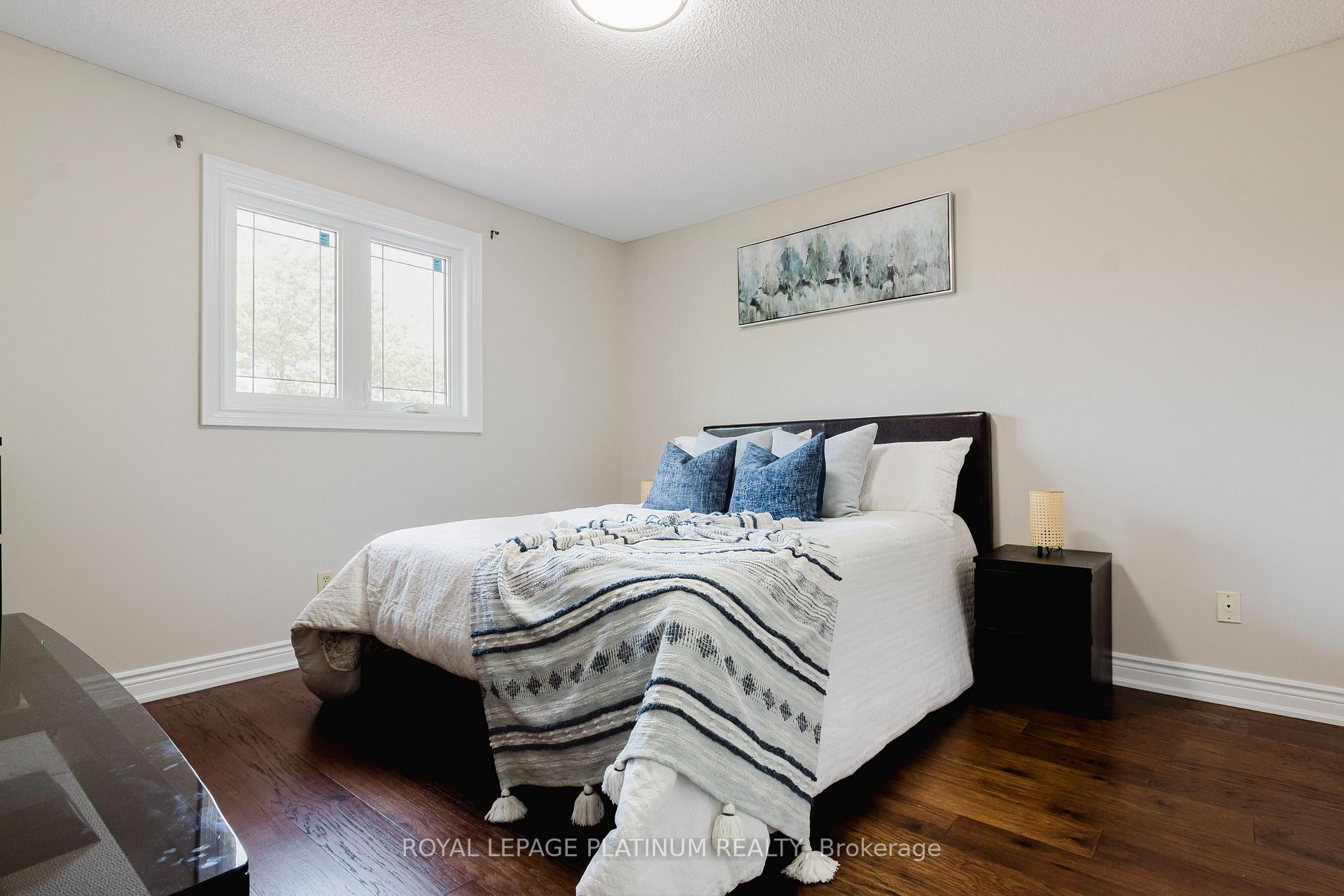 Photo 14 of 4 Burwash Court, Brampton, Heart Lake West — HOMEH