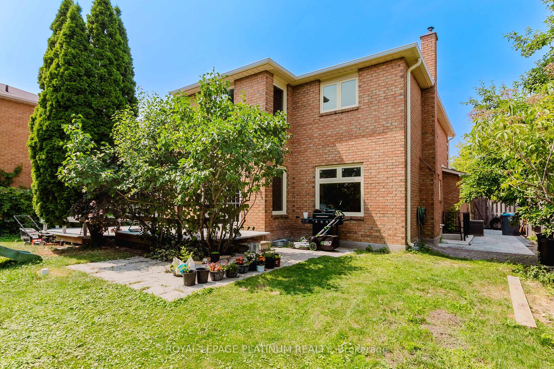 Photo 35 of 4 Burwash Court, Brampton, Heart Lake West — HOMEH