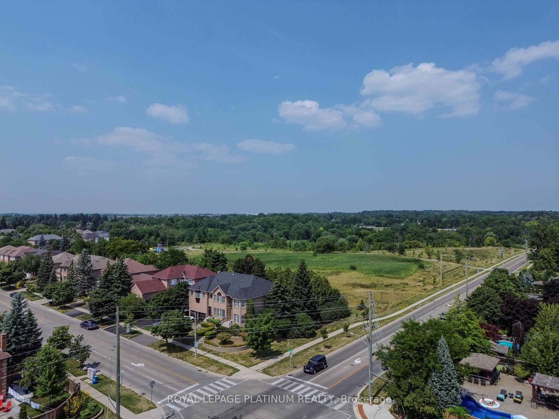Photo 30 of 4 Burwash Court, Brampton, Heart Lake West — HOMEH