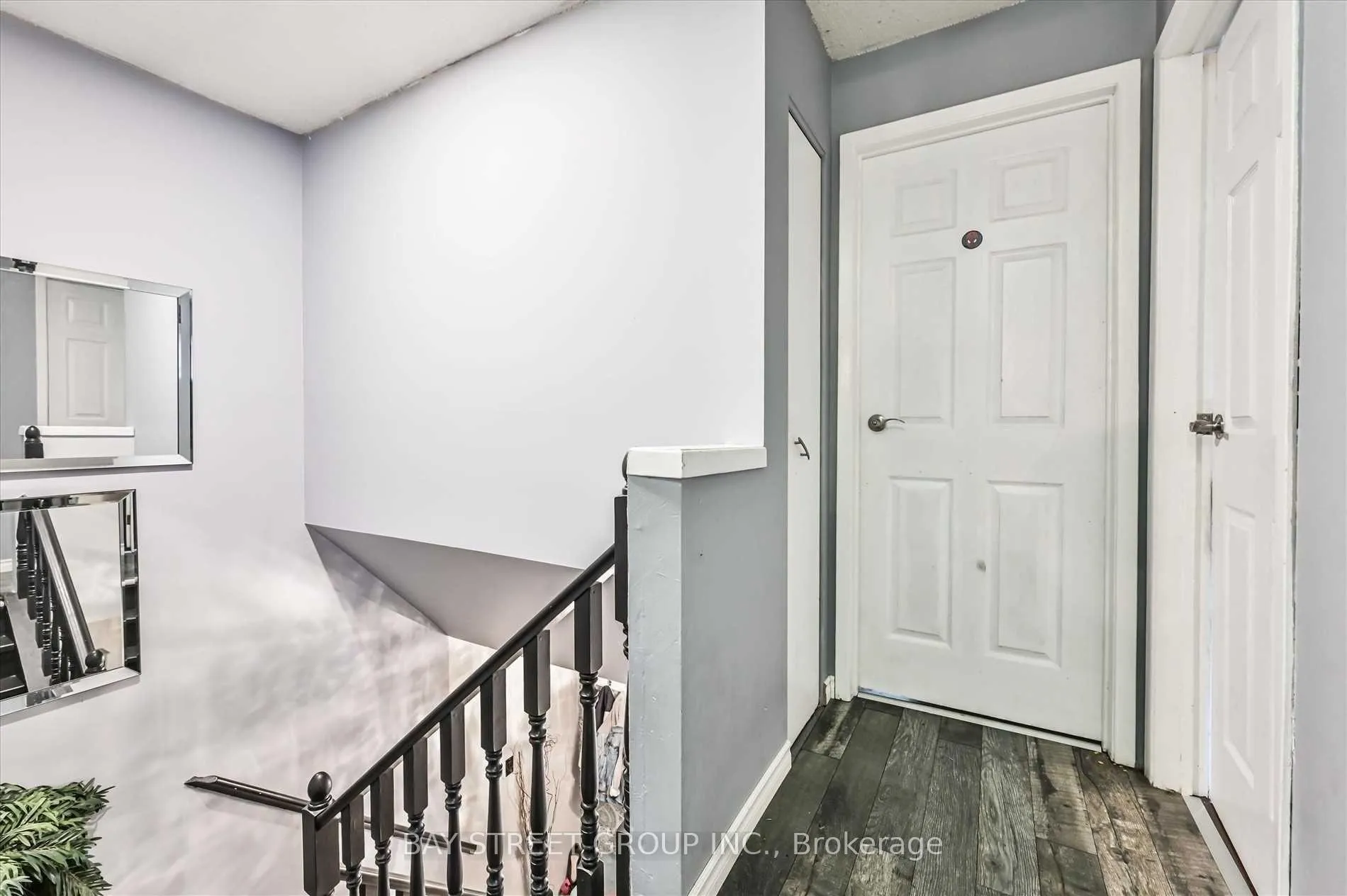Photo 13 of 39 Barrington Crescent, Brampton, Heart Lake East — HOMEH