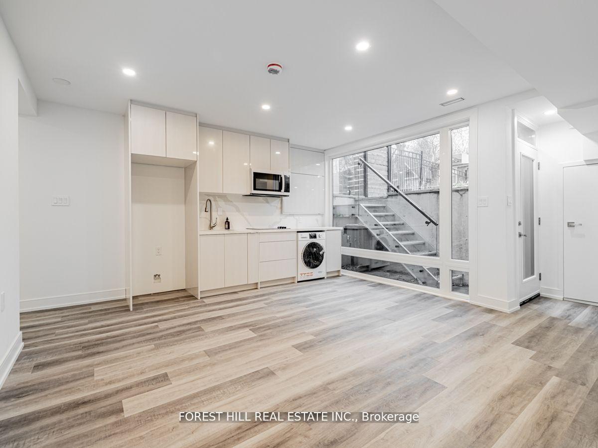 Photo 24 of 19 Devon Road, Toronto, East End-Danforth — HOMEH