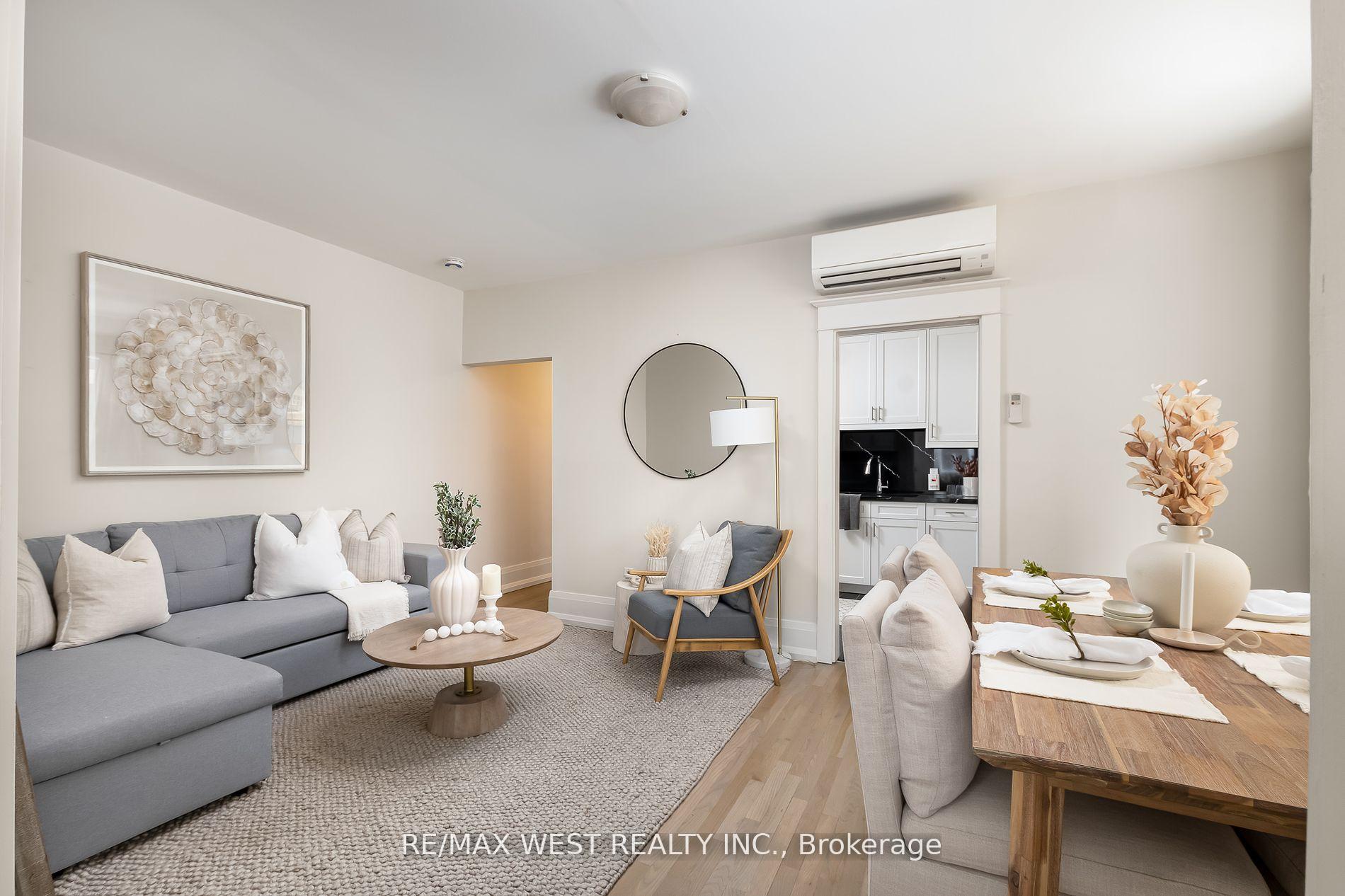Photo 3 of Unit Bldg 1, 9 Humewood Drive, Toronto, Humewood-Cedarvale — HOMEH