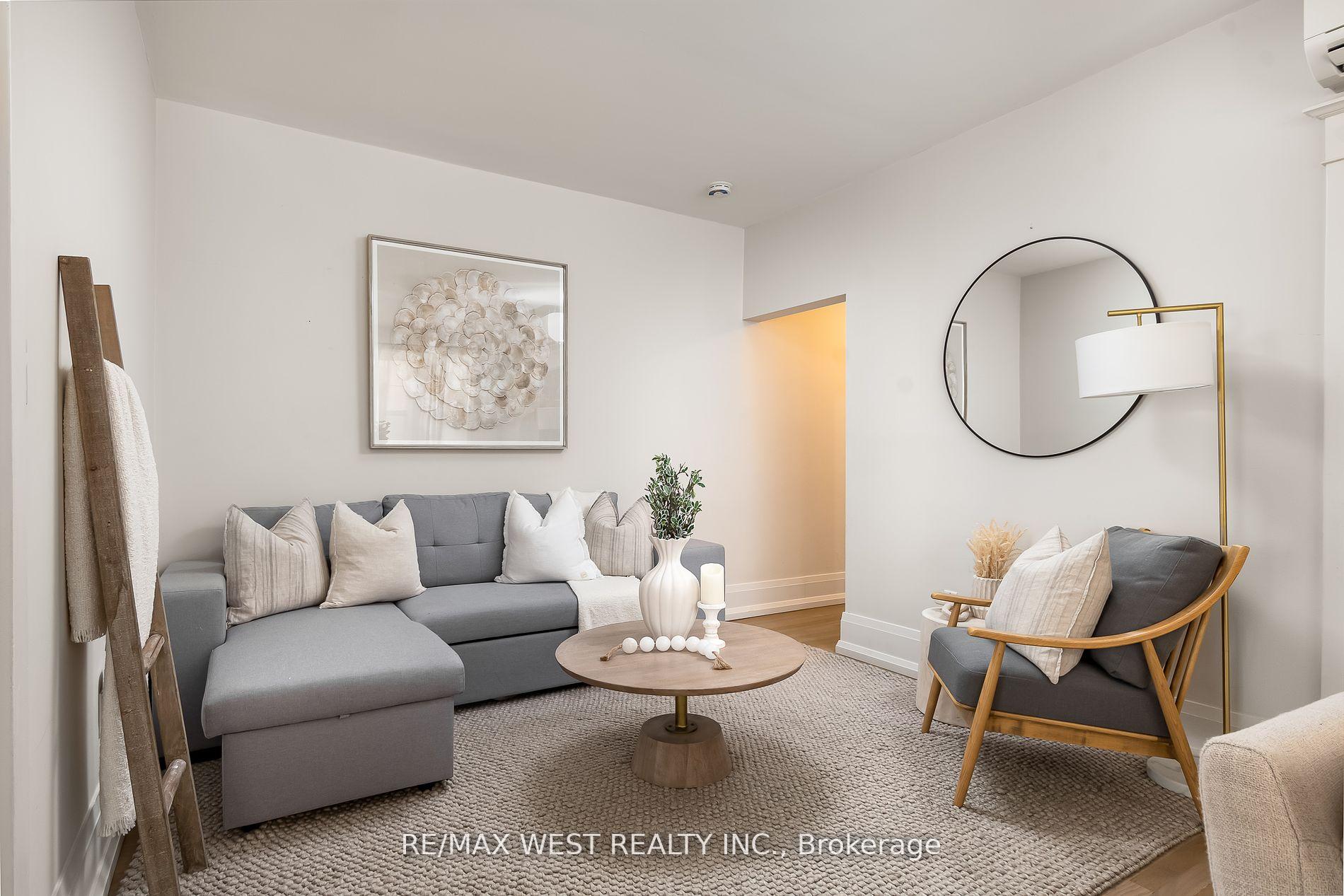 Photo 12 of Unit Bldg 1, 9 Humewood Drive, Toronto, Humewood-Cedarvale — HOMEH