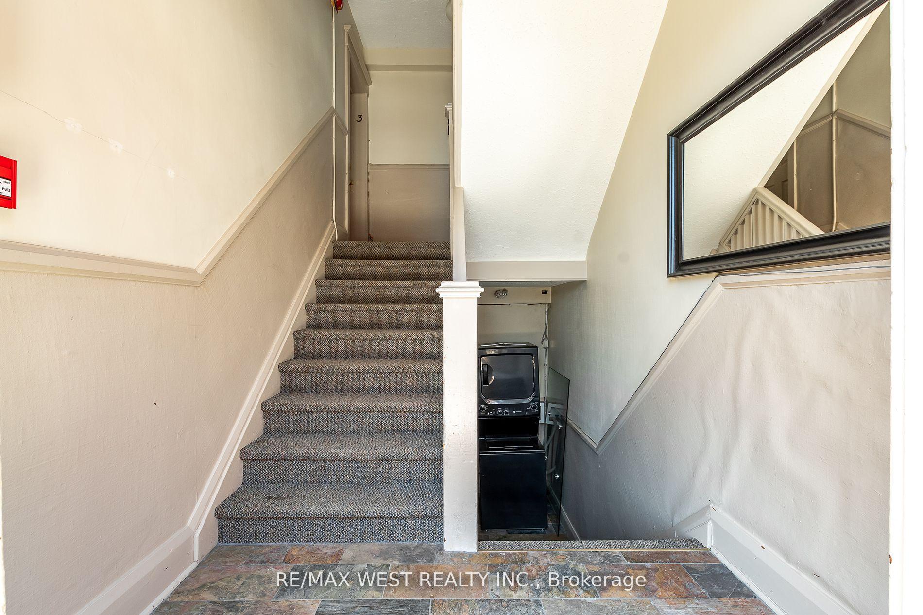 Photo 26 of Unit Bldg 1, 9 Humewood Drive, Toronto, Humewood-Cedarvale — HOMEH