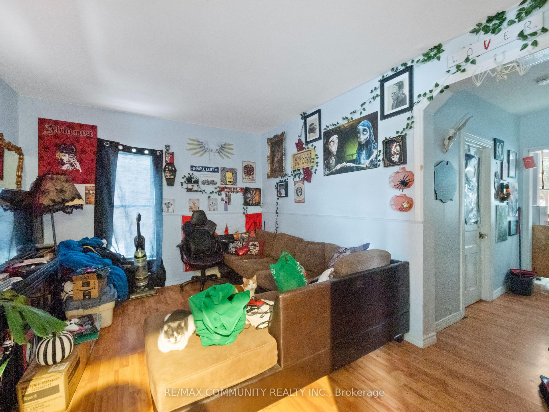 Photo 3 of 4769 McDougall Crescent, Niagara Falls, Downtown — HOMEH