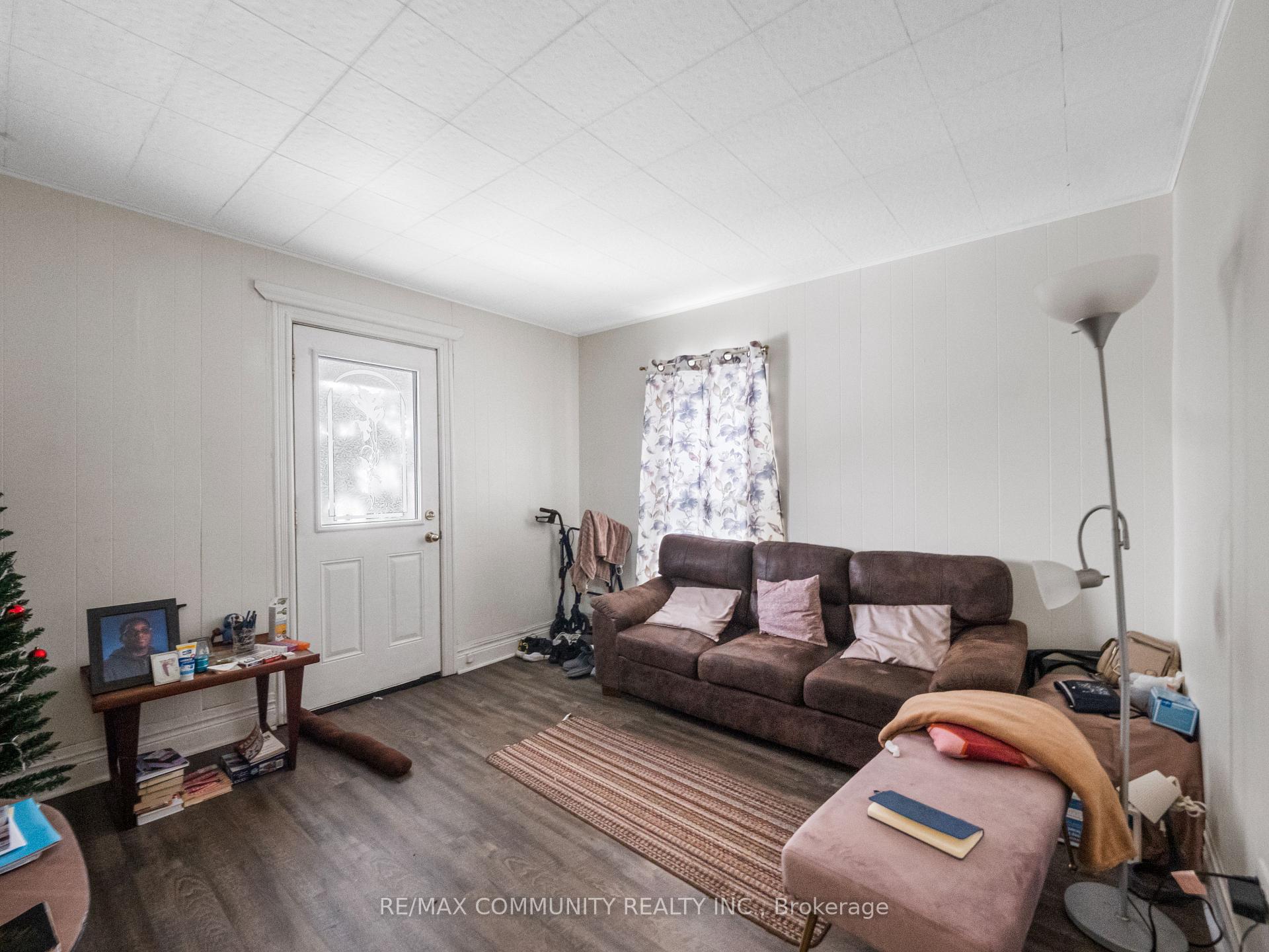 Photo 22 of 4769 McDougall Crescent, Niagara Falls, Downtown — HOMEH