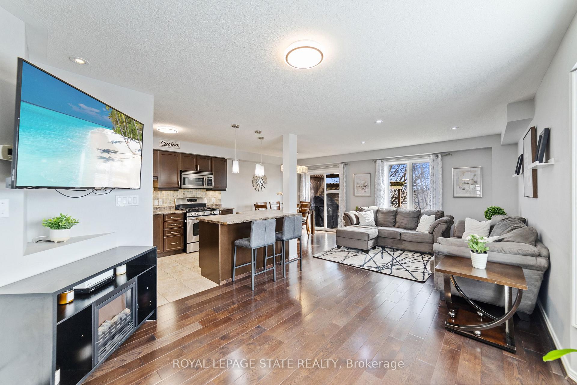 Photo 5 of 139 Periwinkle Drive, Hamilton, Stoney Creek — HOMEH