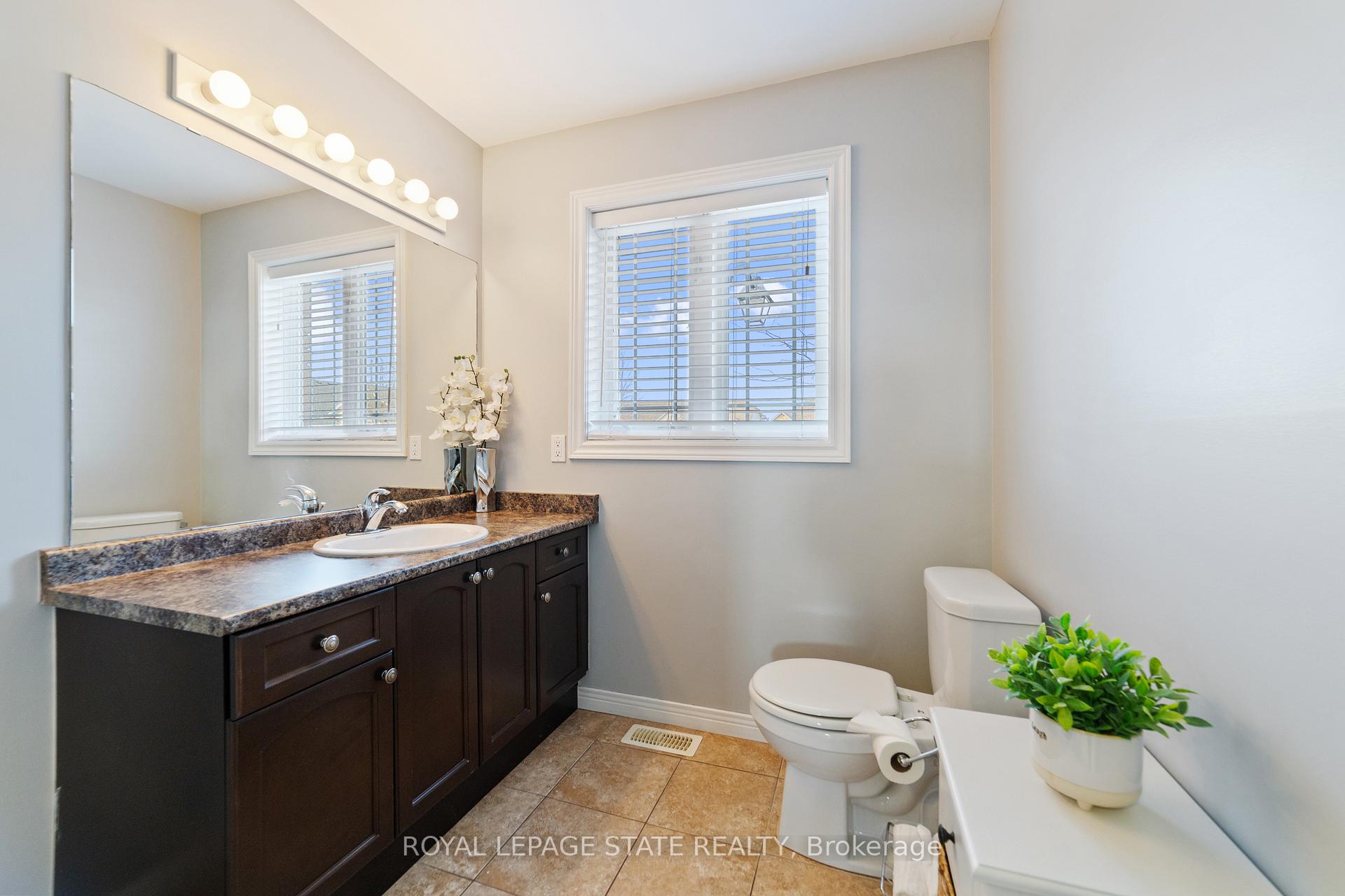 Photo 6 of 139 Periwinkle Drive, Hamilton, Stoney Creek — HOMEH