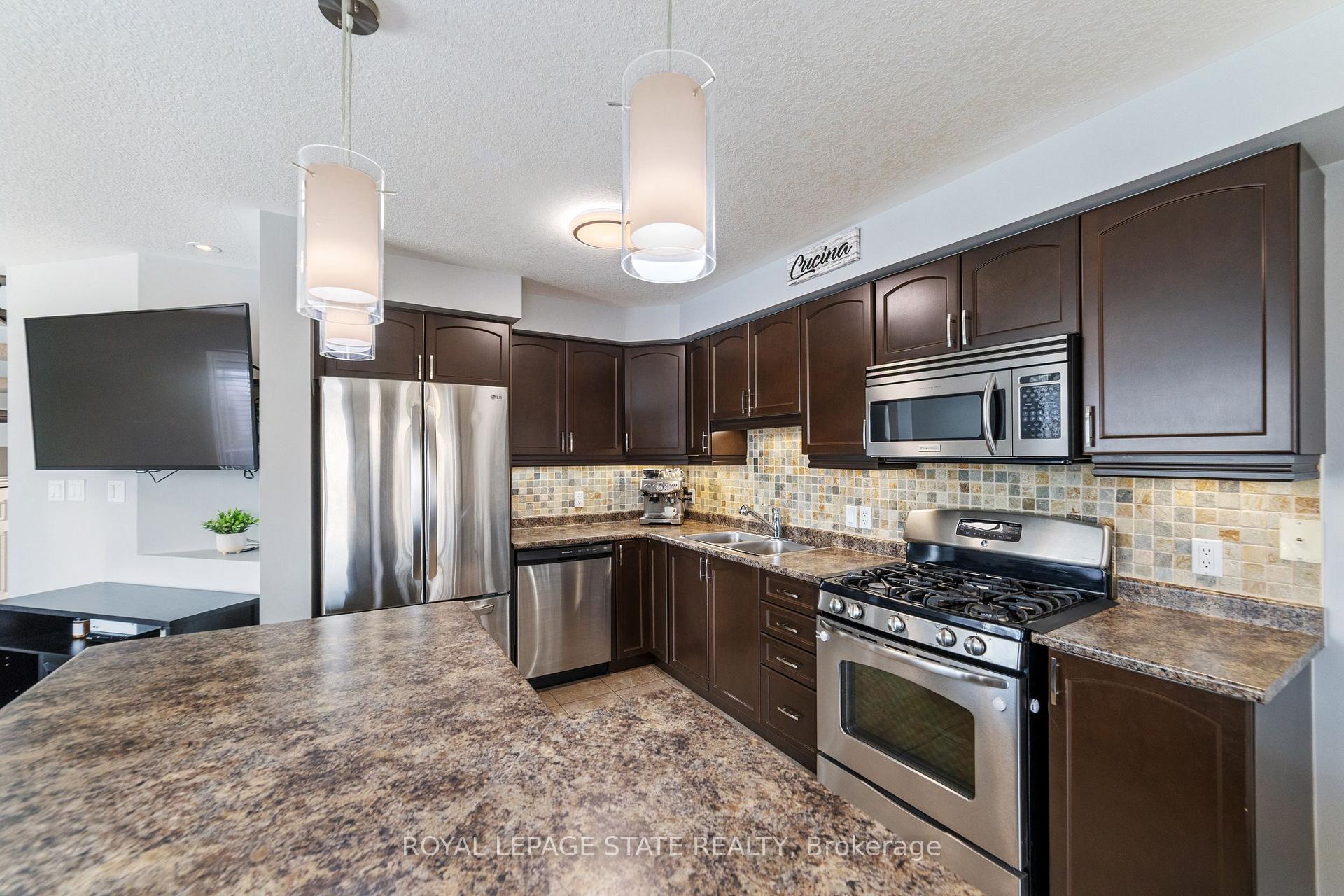 Photo 32 of 139 Periwinkle Drive, Hamilton, Stoney Creek — HOMEH
