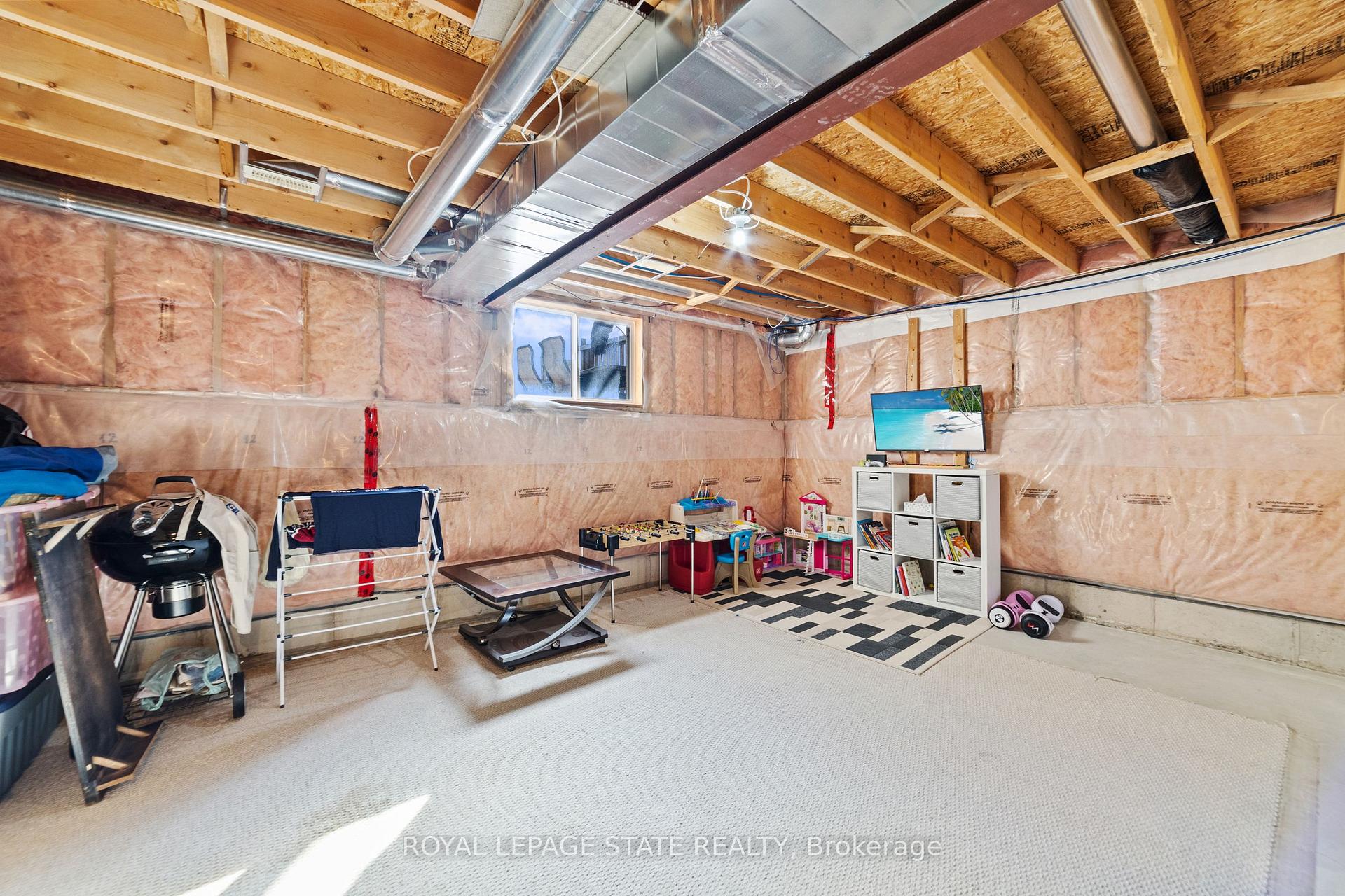 Photo 27 of 139 Periwinkle Drive, Hamilton, Stoney Creek — HOMEH