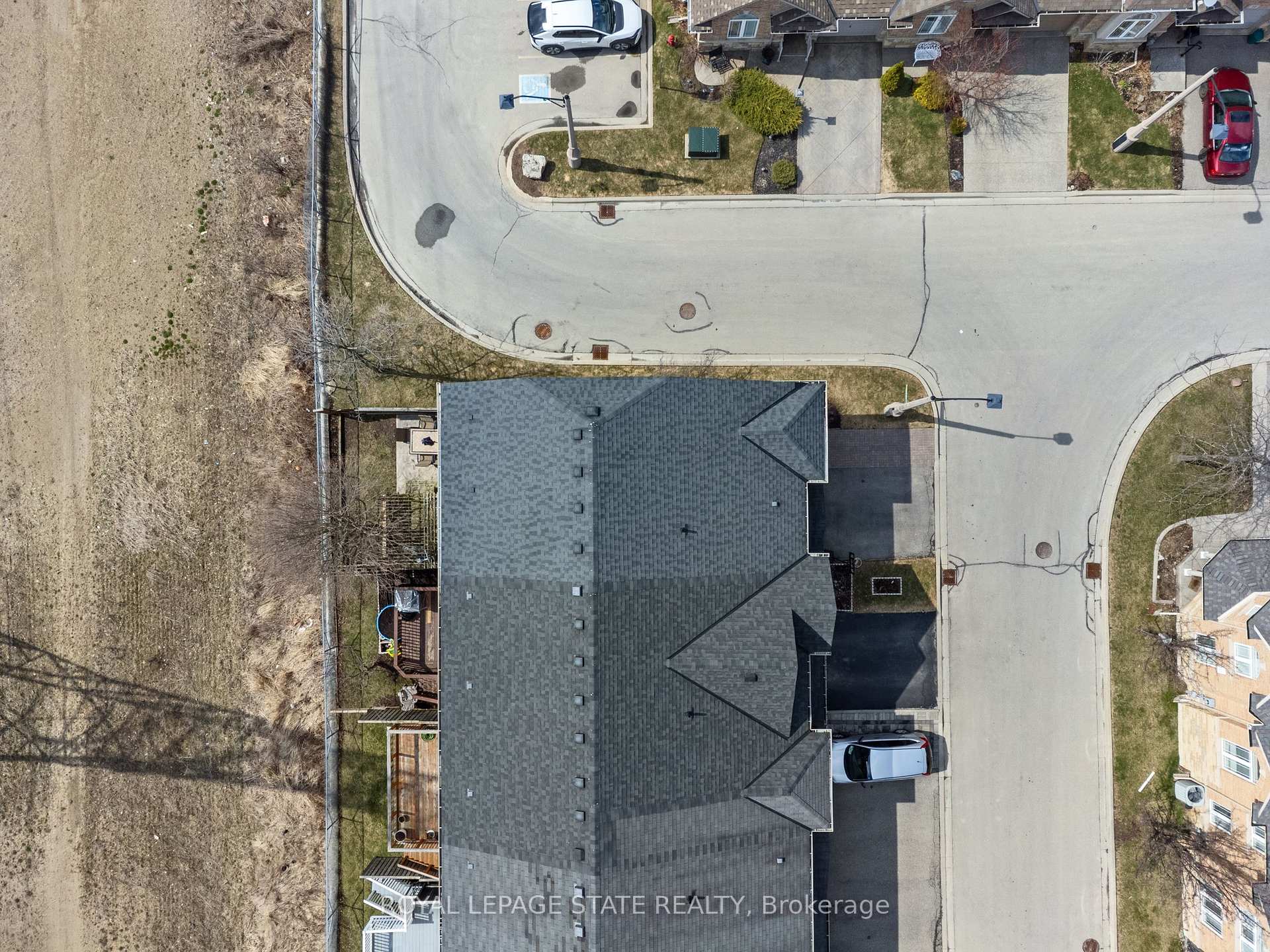 Photo 41 of 139 Periwinkle Drive, Hamilton, Stoney Creek — HOMEH