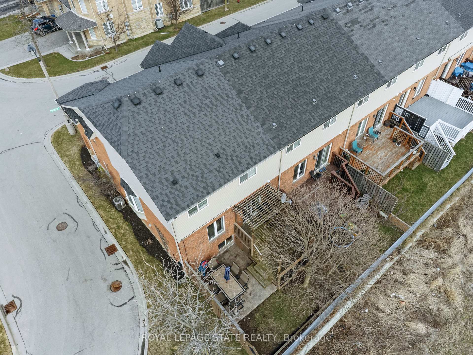 Photo 35 of 139 Periwinkle Drive, Hamilton, Stoney Creek — HOMEH