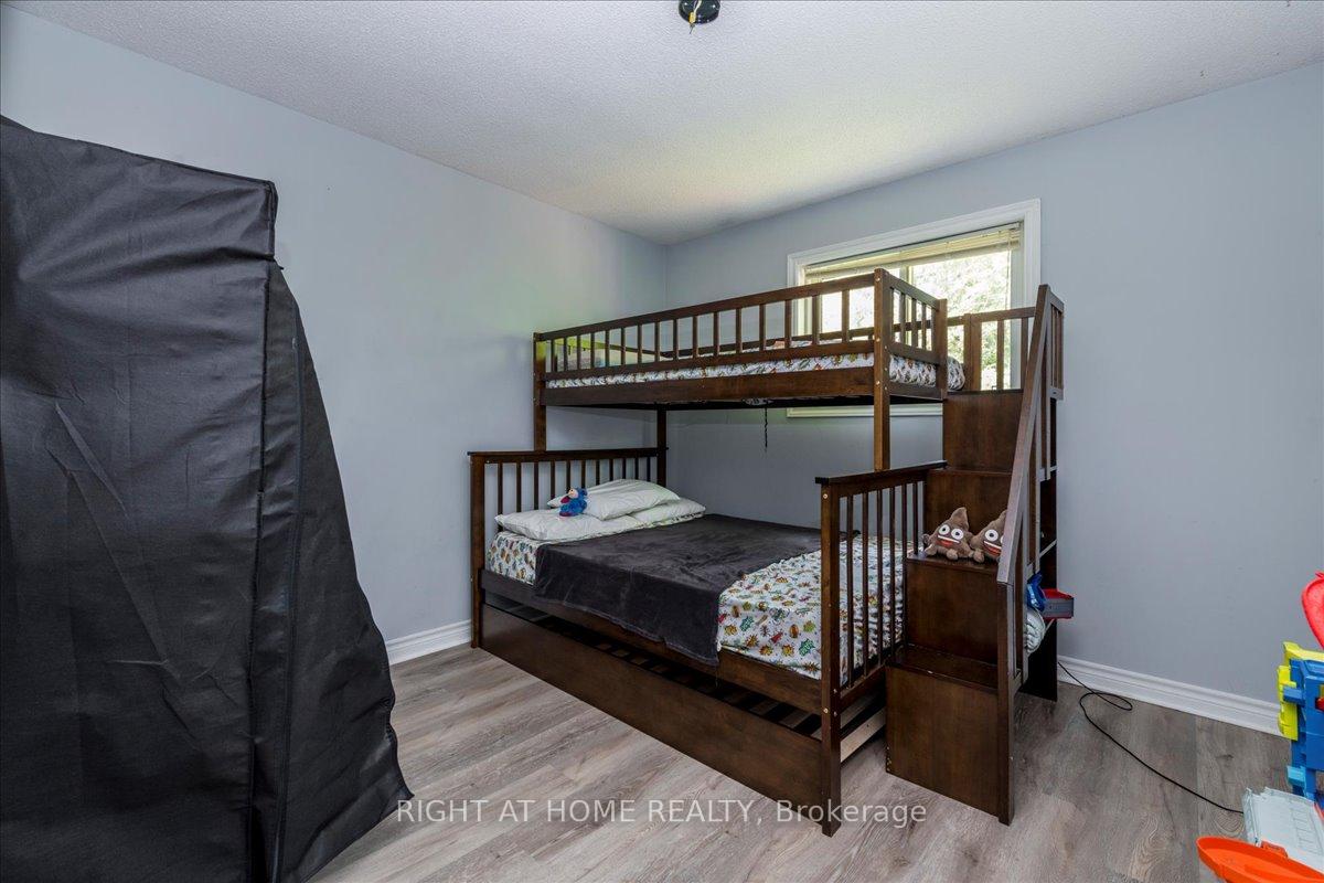 Photo 14 of 70 metro Road S, Georgina, Keswick North — HOMEH