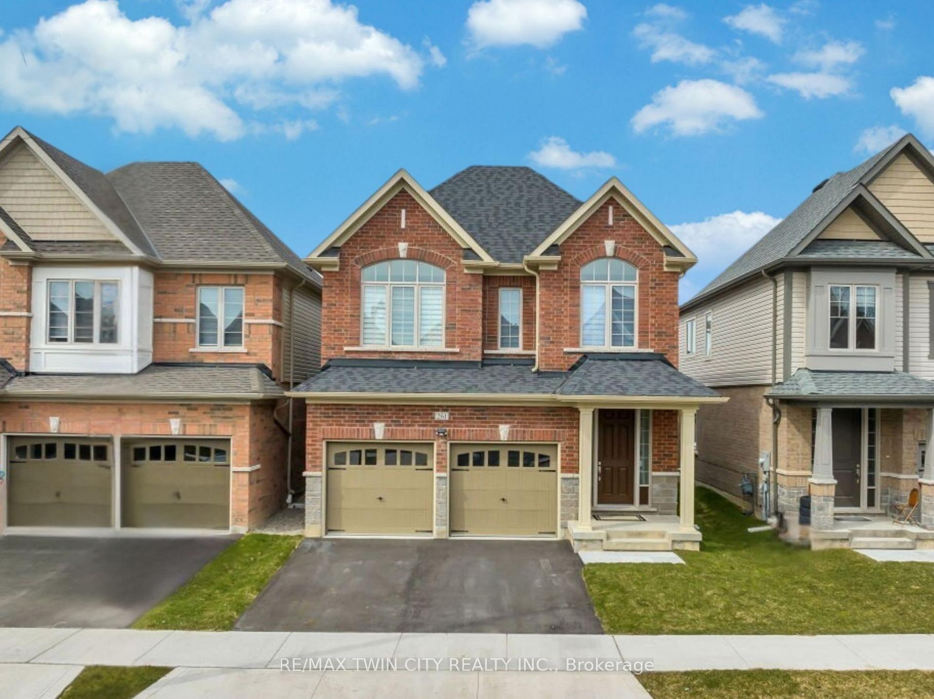 Photo 10 of 261 Broadacre Drive, Kitchener — HOMEH