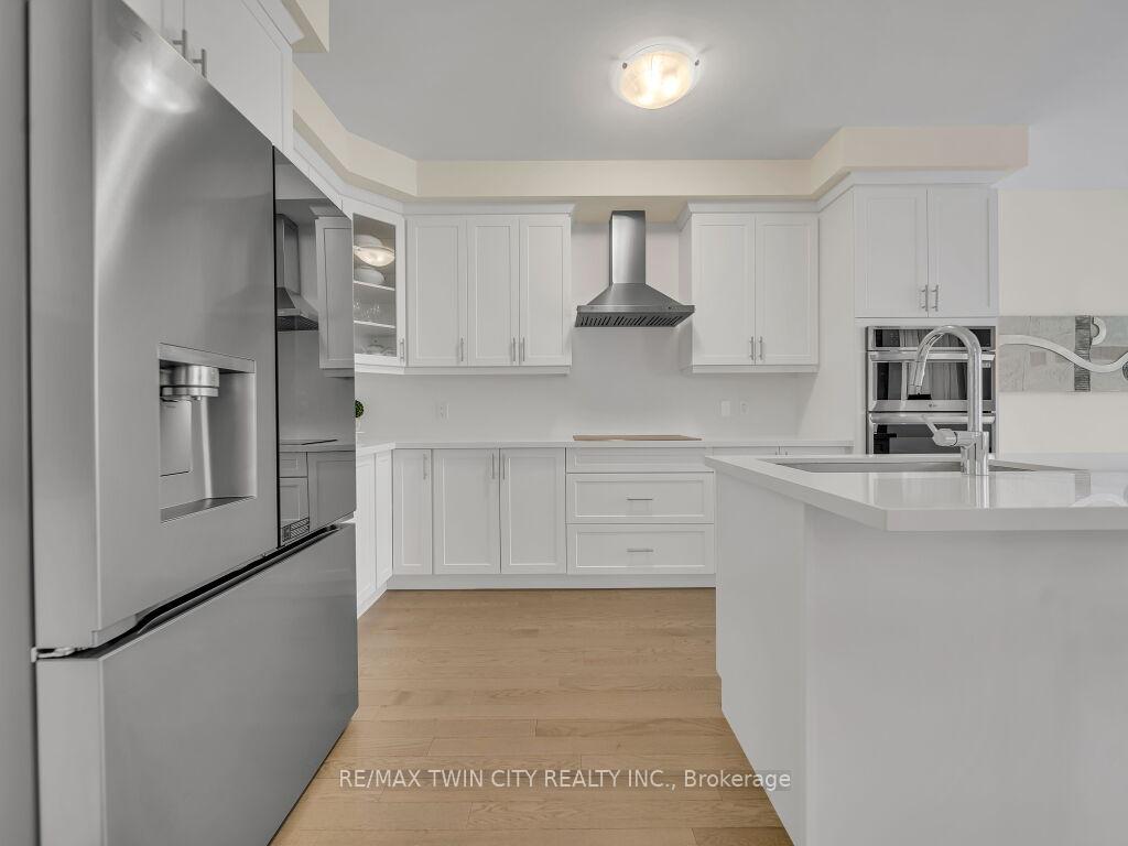 Photo 16 of 261 Broadacre Drive, Kitchener — HOMEH