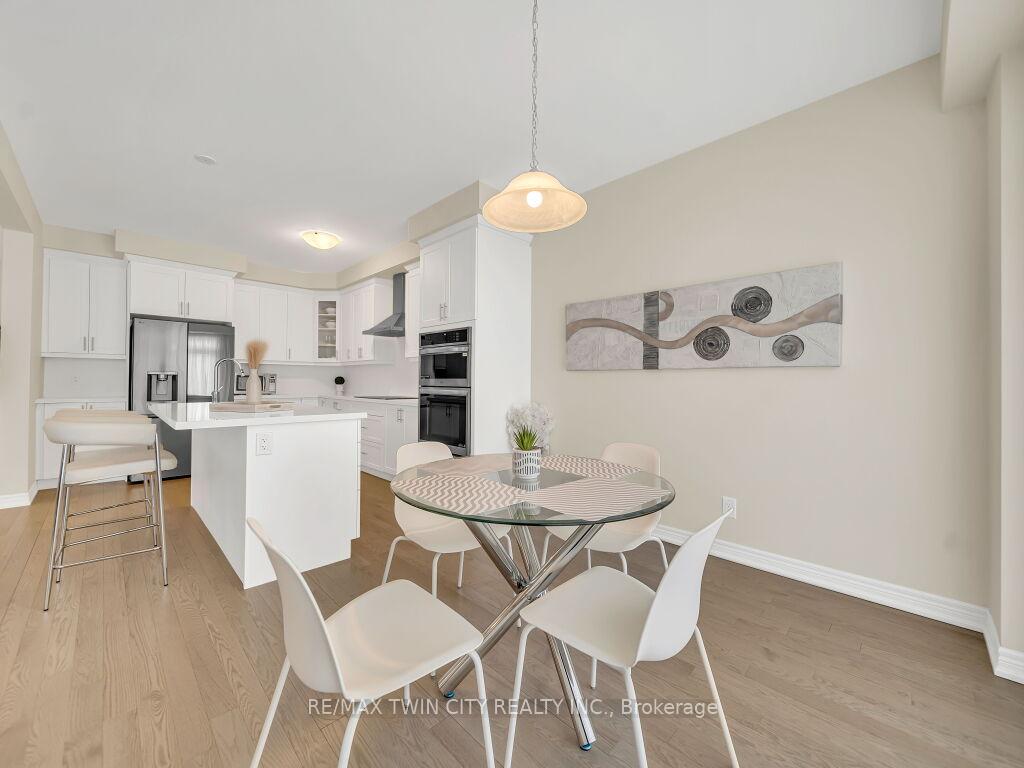 Photo 33 of 261 Broadacre Drive, Kitchener — HOMEH