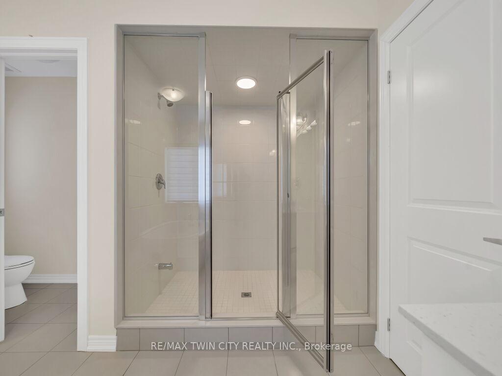 Photo 37 of 261 Broadacre Drive, Kitchener — HOMEH
