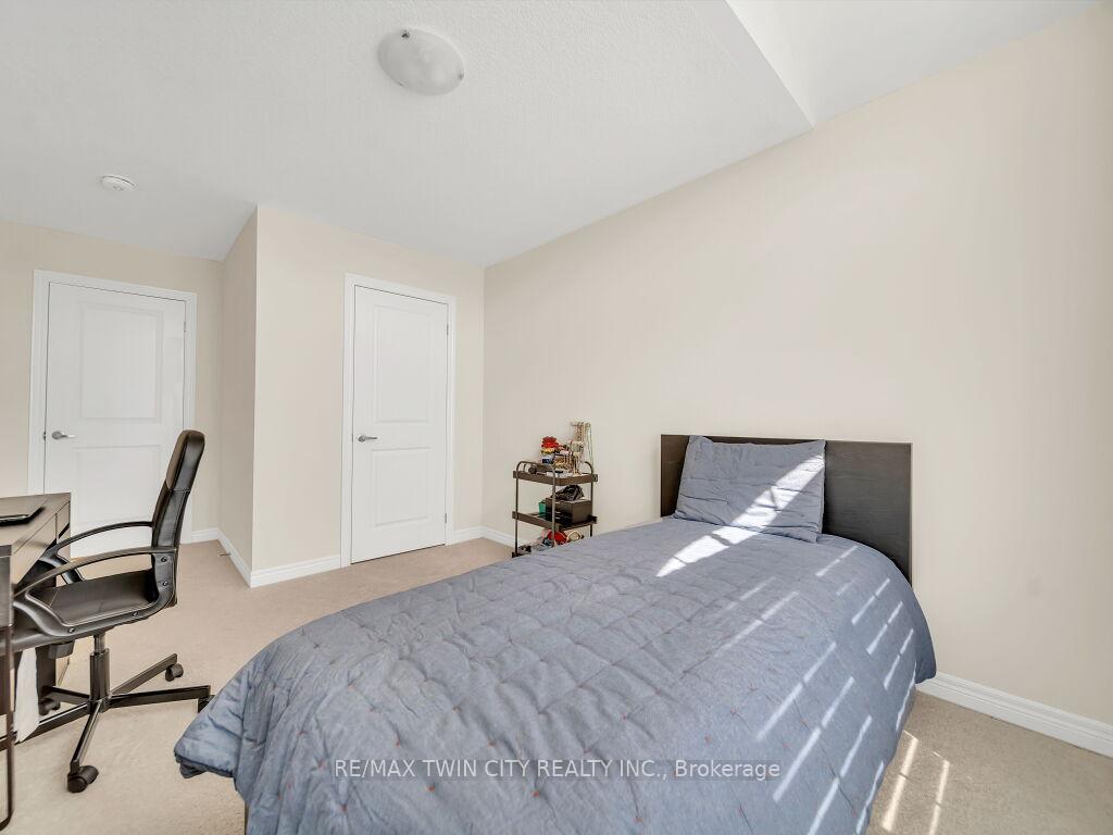 Photo 43 of 261 Broadacre Drive, Kitchener — HOMEH