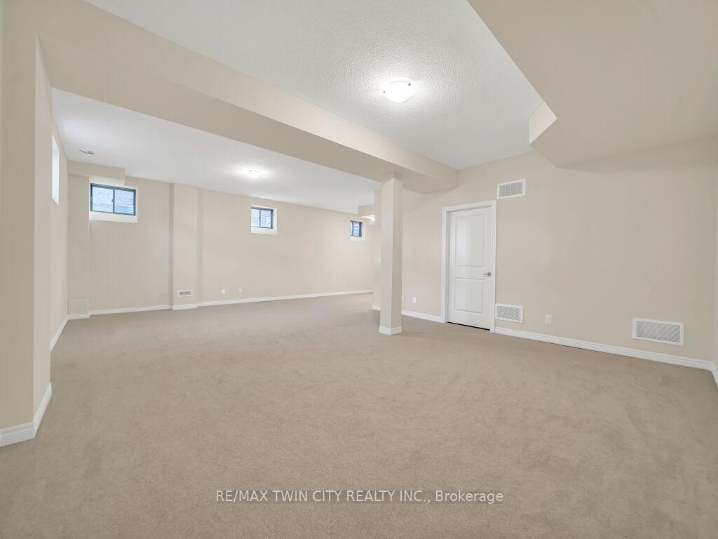 Photo 30 of 261 Broadacre Drive, Kitchener — HOMEH