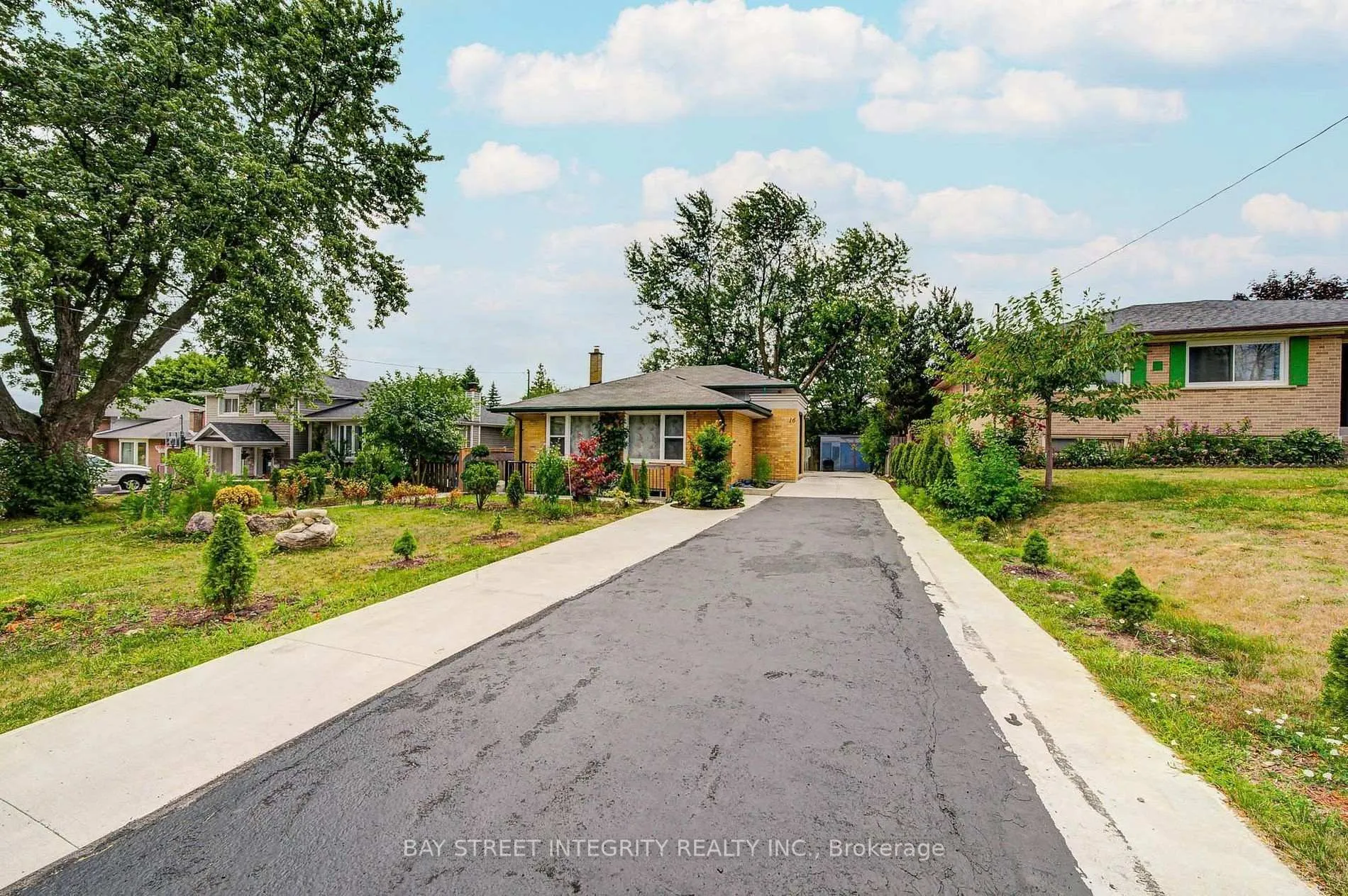 Photo 1 of 16 Arrowflight Drive, Markham, Bullock — HOMEH