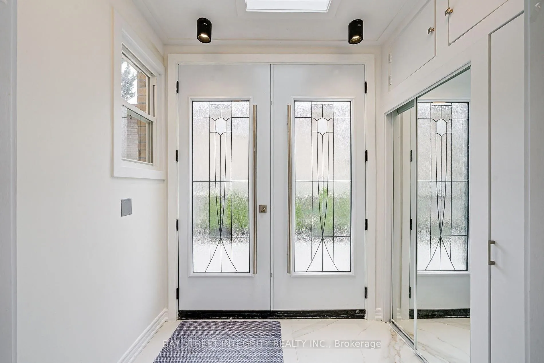 Photo 3 of 16 Arrowflight Drive, Markham, Bullock — HOMEH