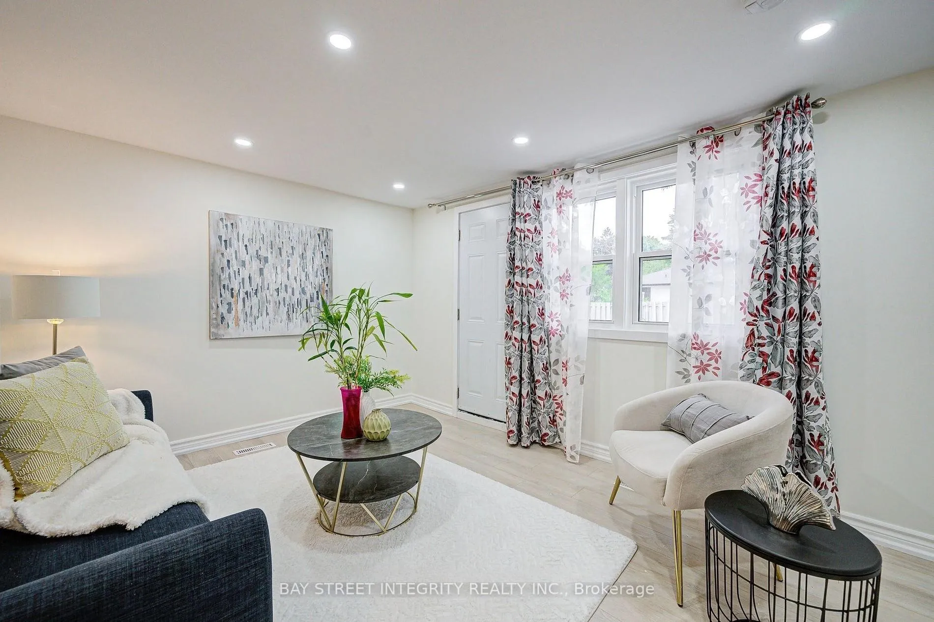 Photo 33 of 16 Arrowflight Drive, Markham, Bullock — HOMEH