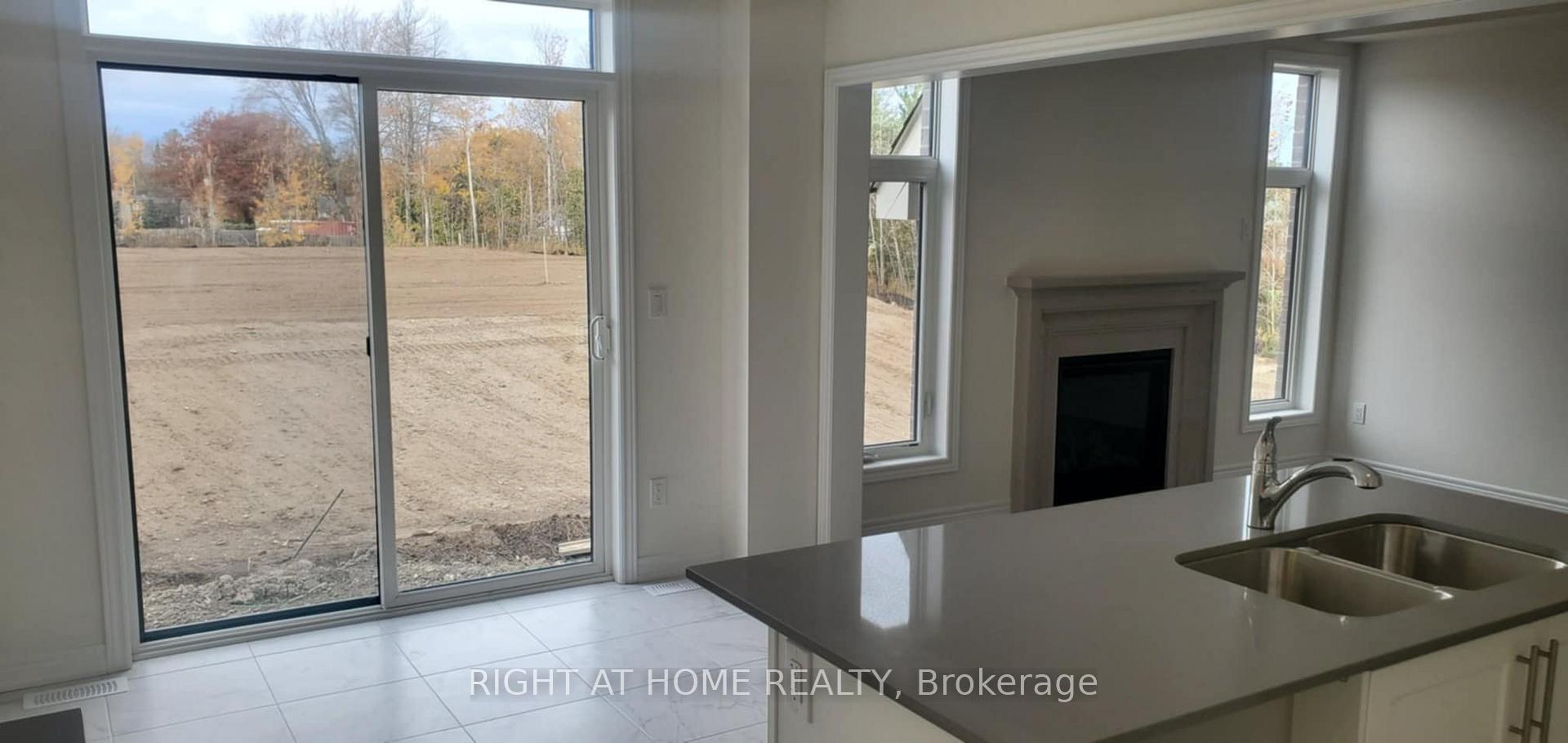 Photo 6 of 1320 Davis Loop, Innisfil, Lefroy — HOMEH