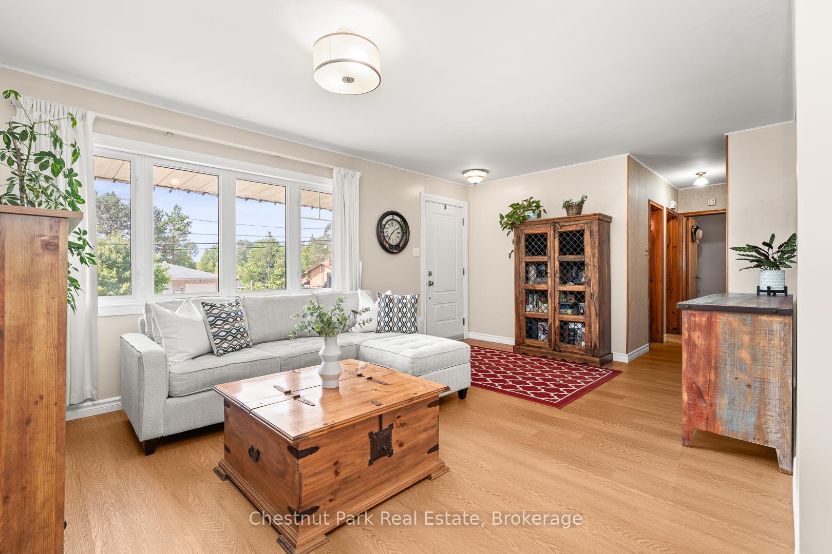 Photo 5 of 25 Eagle Lake Road, South River — HOMEH