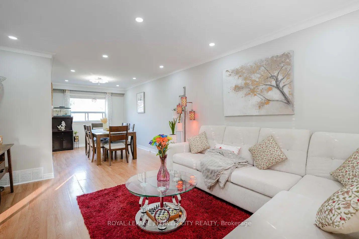 Photo 2 of 278 Elmhurst Drive, Etobicoke, Rexdale-Kipling — HOMEH