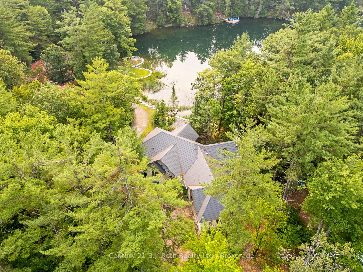 Photo 14 of 8126 Oakridge Drive, Severn, Washago — HOMEH