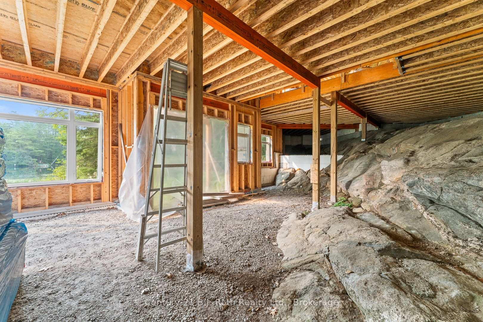 Photo 18 of 8126 Oakridge Drive, Severn, Washago — HOMEH