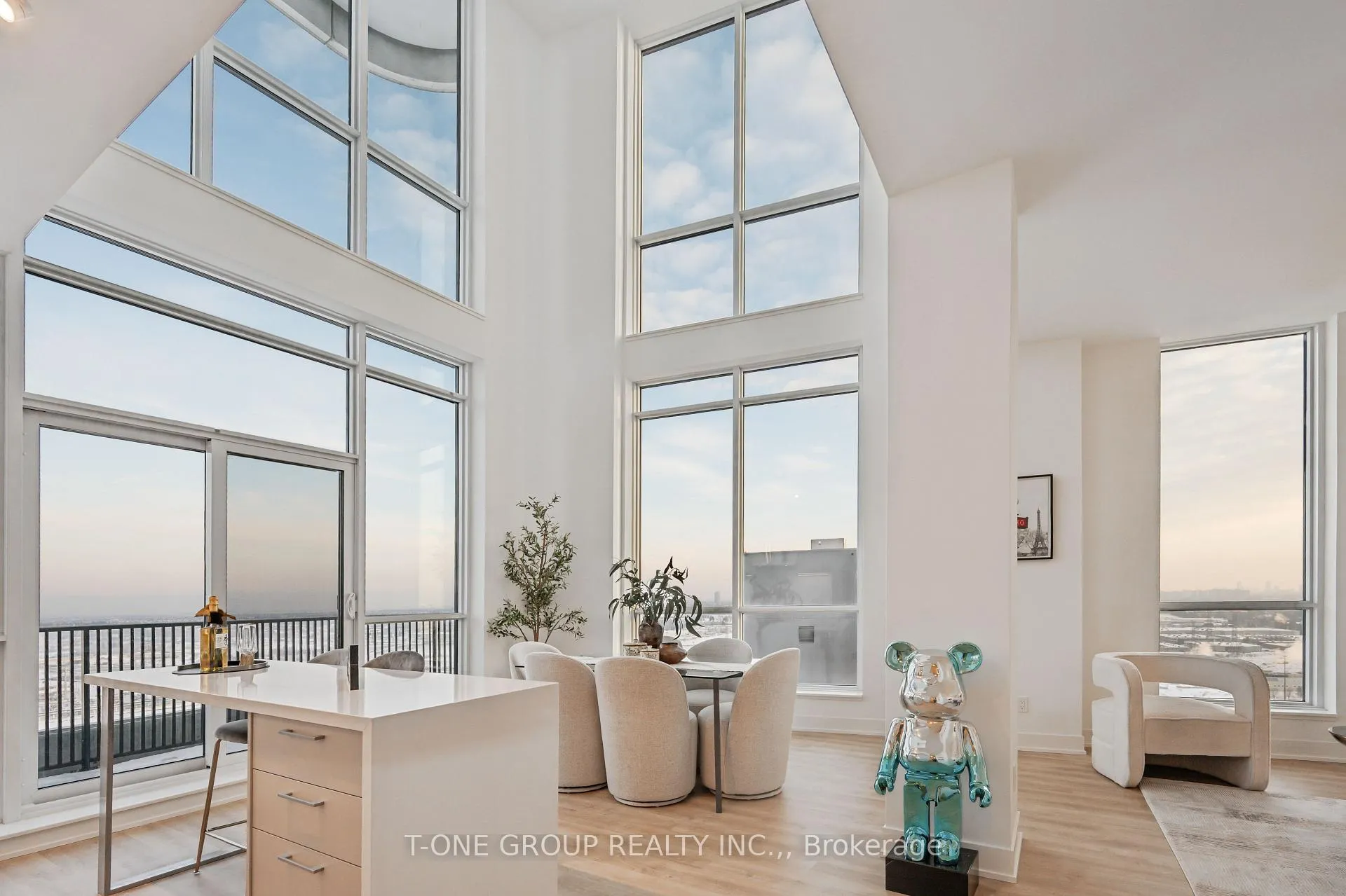 Photo 3 of Unit PH19, 56 Andre de Grasse Street, Markham, Unionville — HOMEH